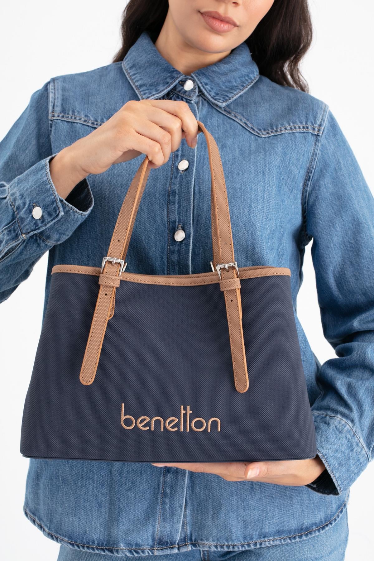 United Colors of Benetton BENETTON KADIN KOL ÇANTASI LACİ-CAMEL BNT1683