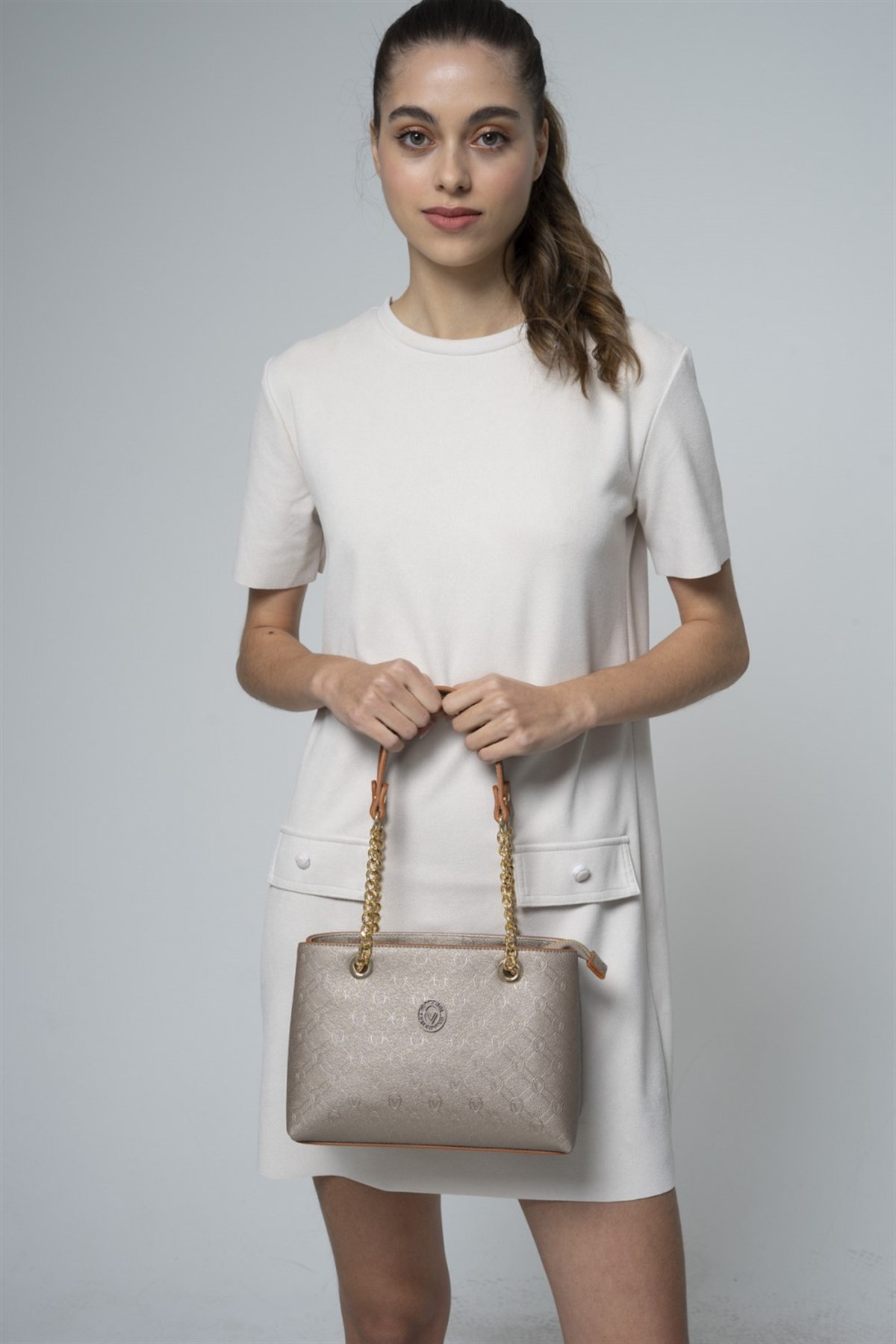 valentino-orlandi-el-ve-omuz-cantasi-v-572fed.jpg