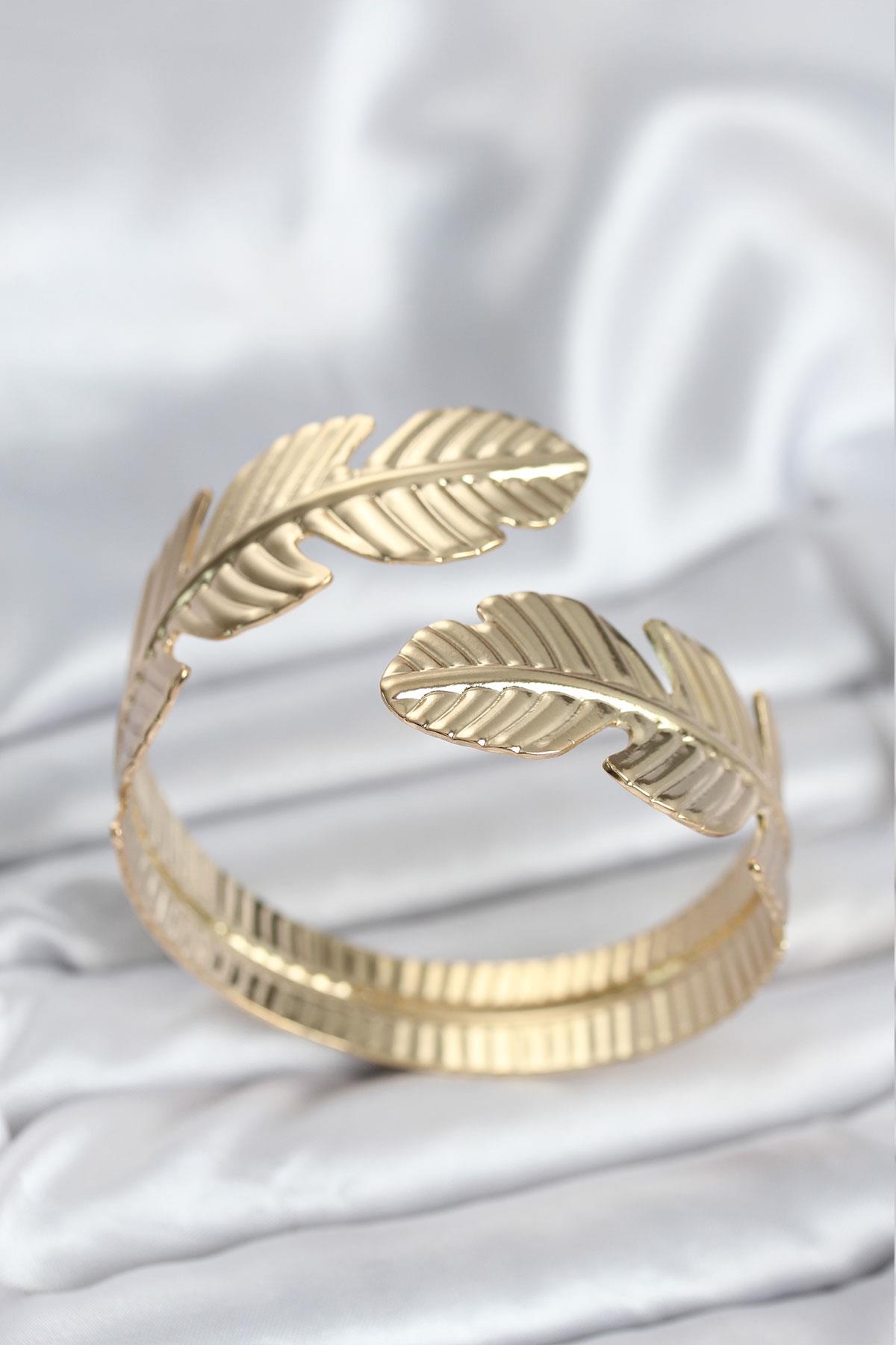 Yaprak Model Gold Renk Kadın Bileklik
