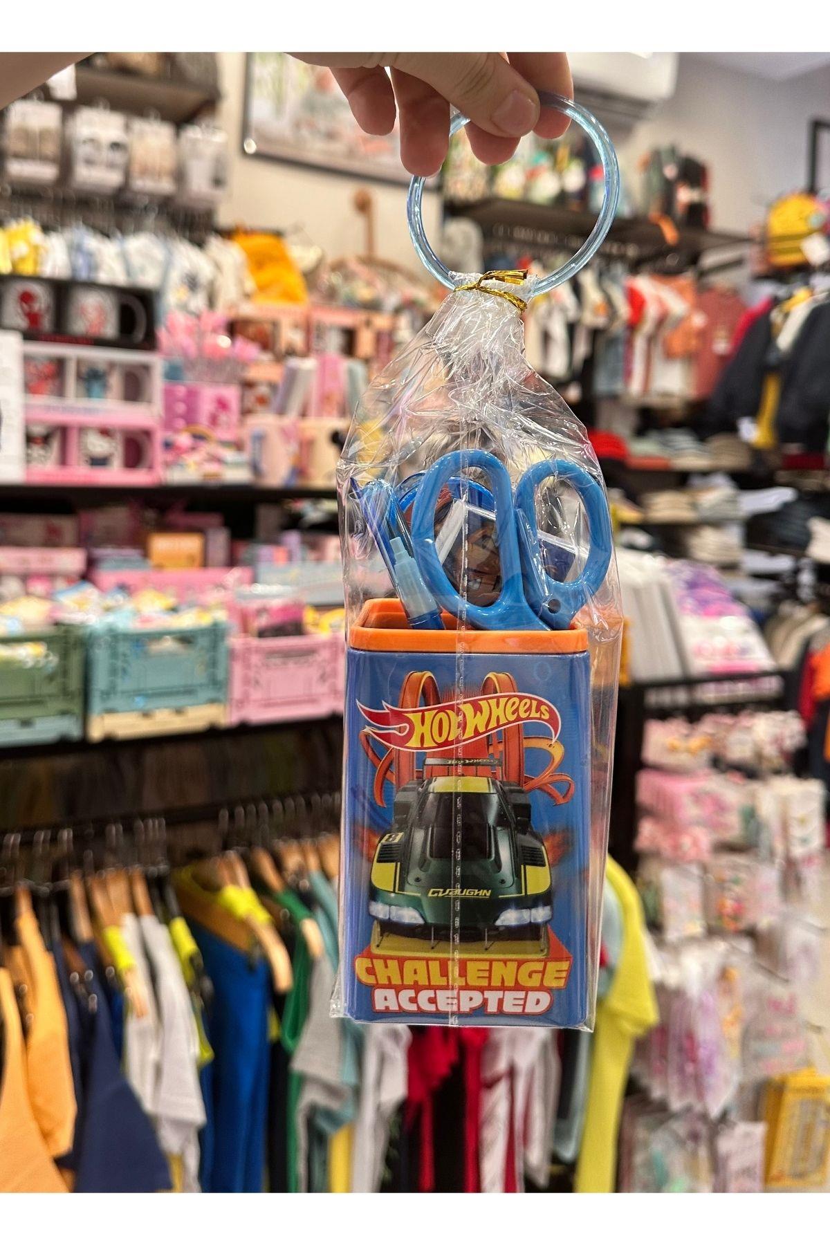  Hot Wheels 6'lı Kırtasiye Seti - Lisanslı