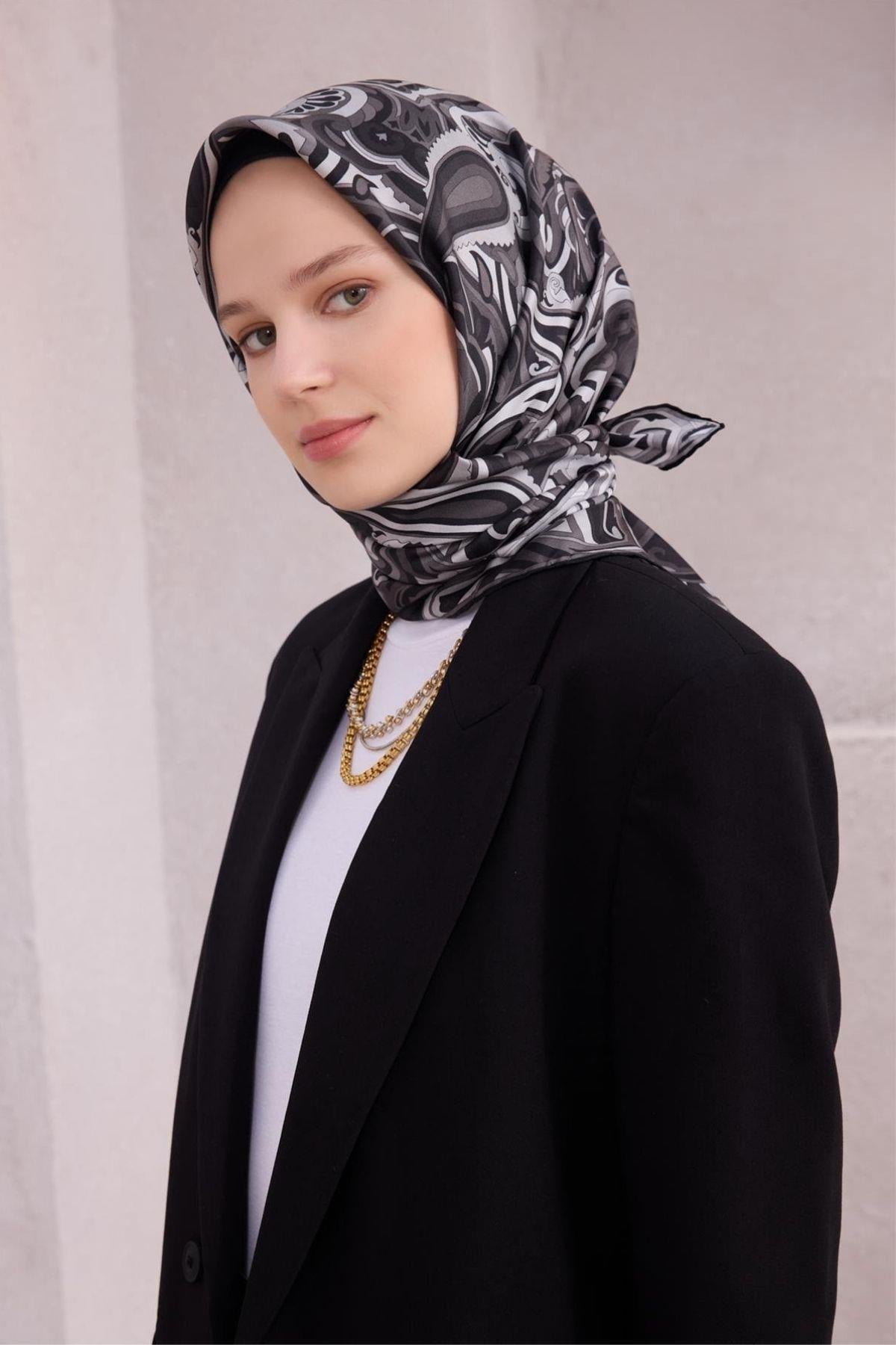 Belli Etnik Desen İpek Eşarp (Twill) - Siyah - 58