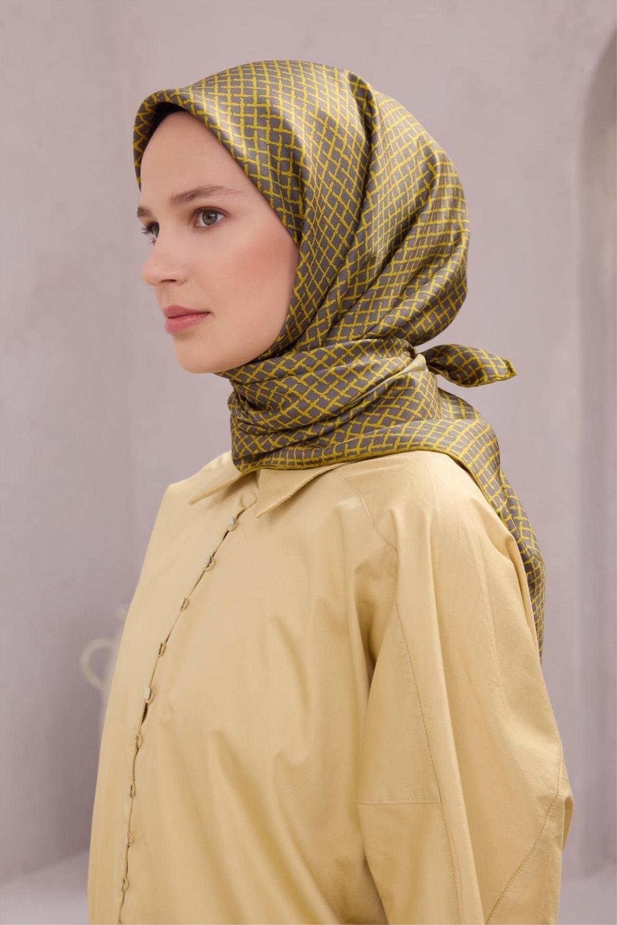 Belli Geometrik Desen İpek Eşarp (Twill) - Yeşil - 35