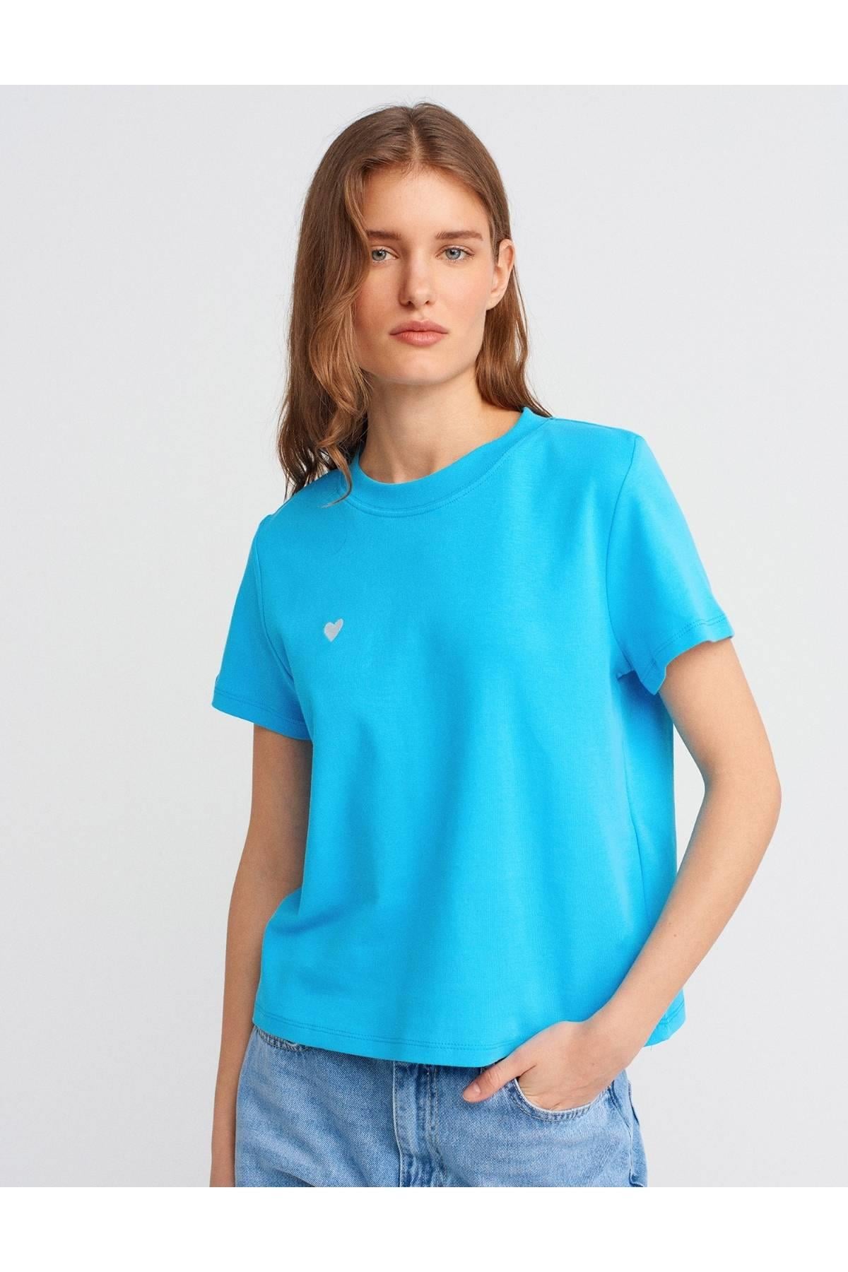Bisiklet Yaka Kalp İşlemeli Pamuklu T-shirt - Turkuaz