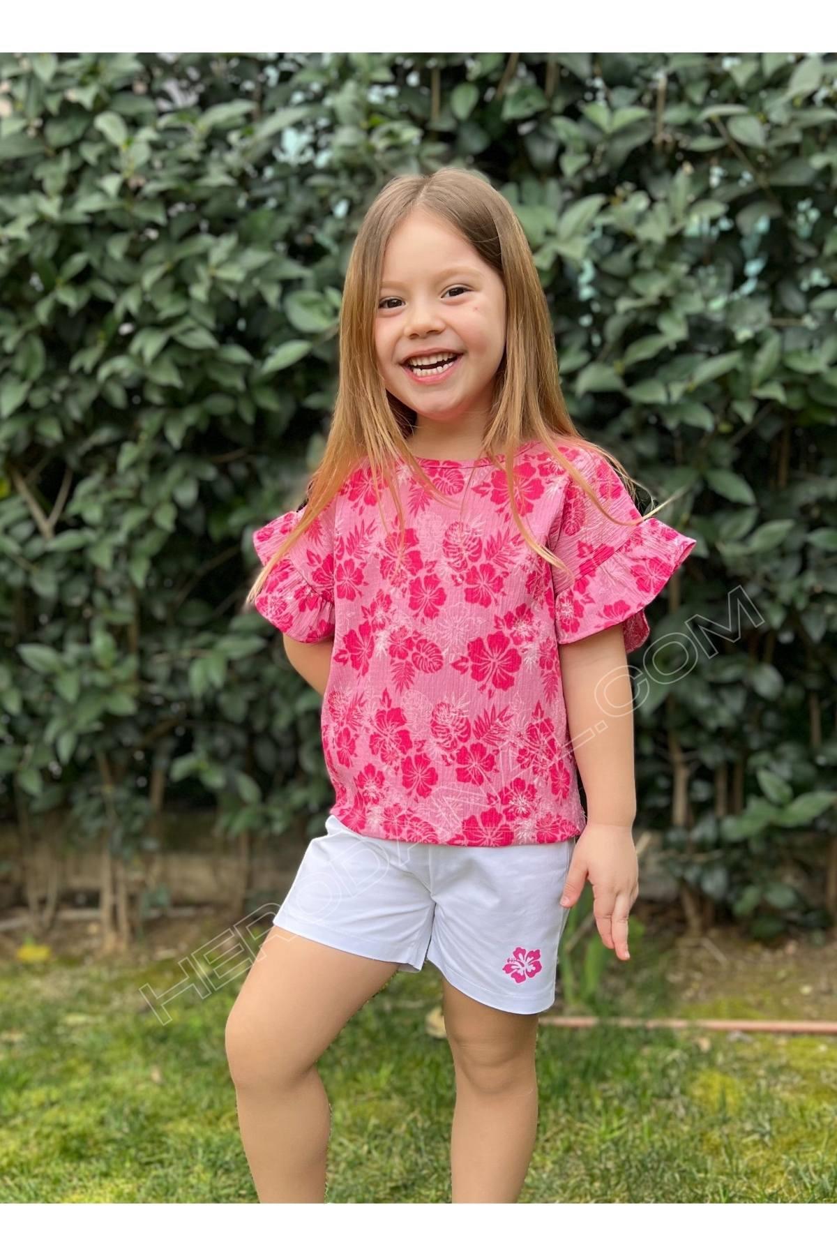 Çiçek Baskılı Tshırt Şortlu Çocuk Takım