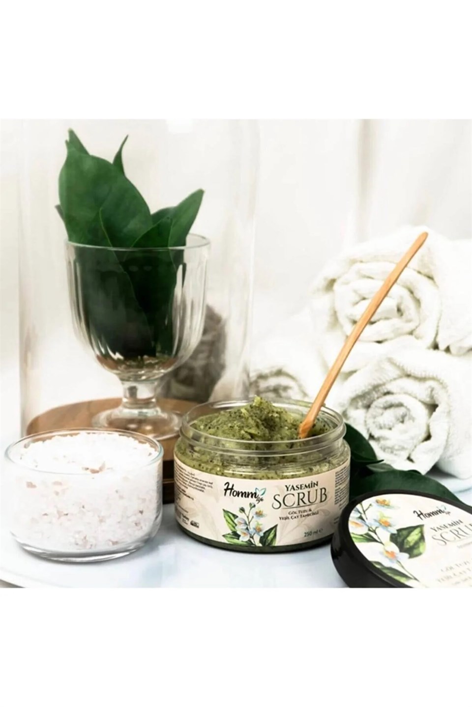Homm Life Yaseminli Yeşil Çaylı Bitki Tanecikli Scrub 250 ml