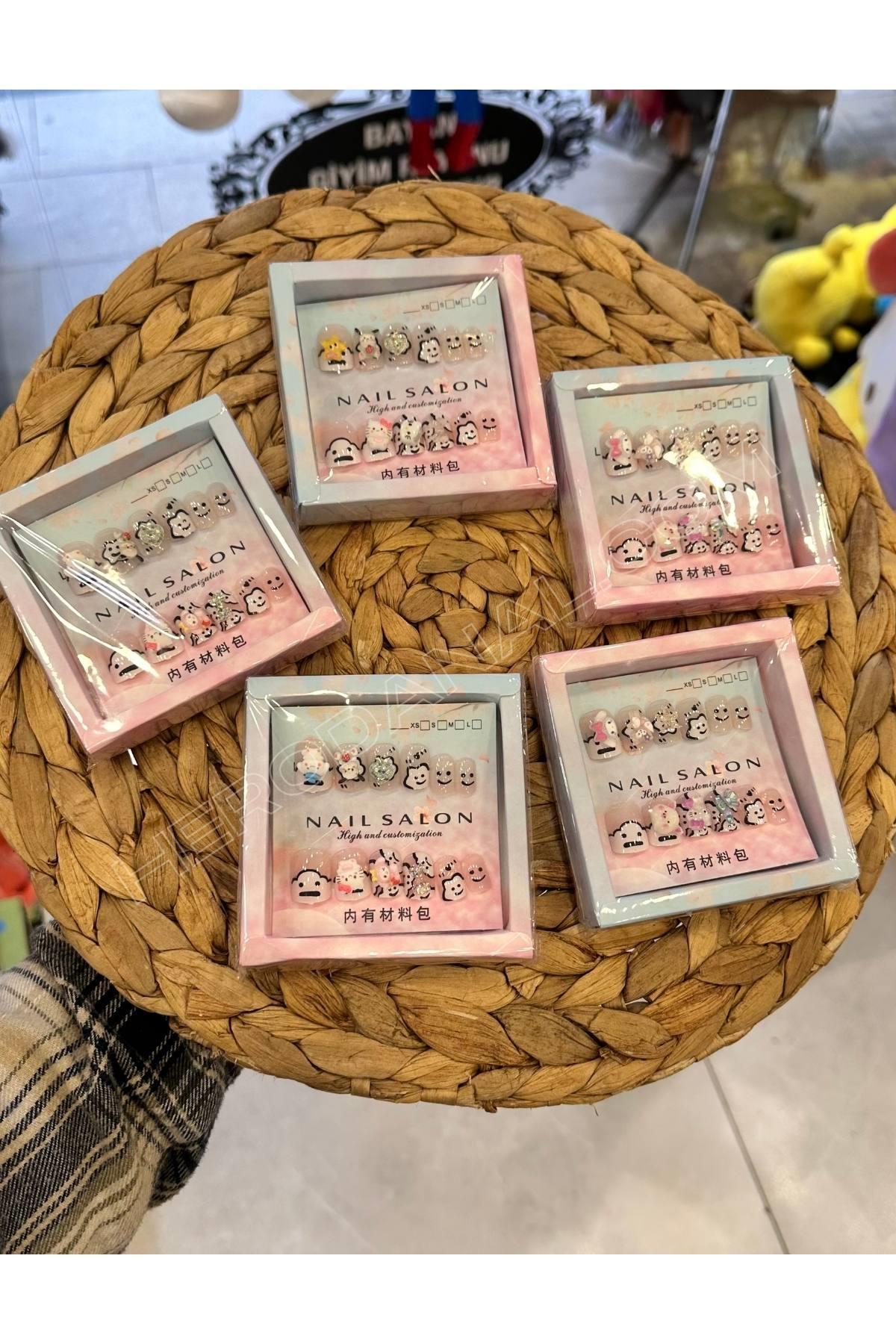 Sanrio Lüx Takma Tırnak Seti 12li Çocuk Takma Tırnak - Model 4