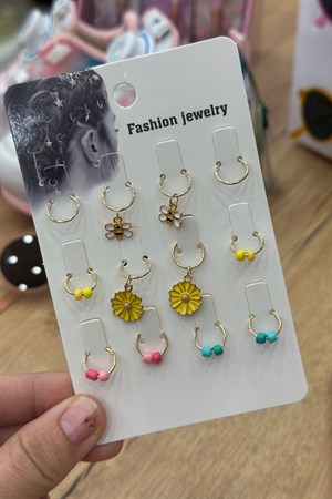 Arı ve Çiçek Detaylı Halka Model Trend Saç Küpesi 12'lu - Sarı