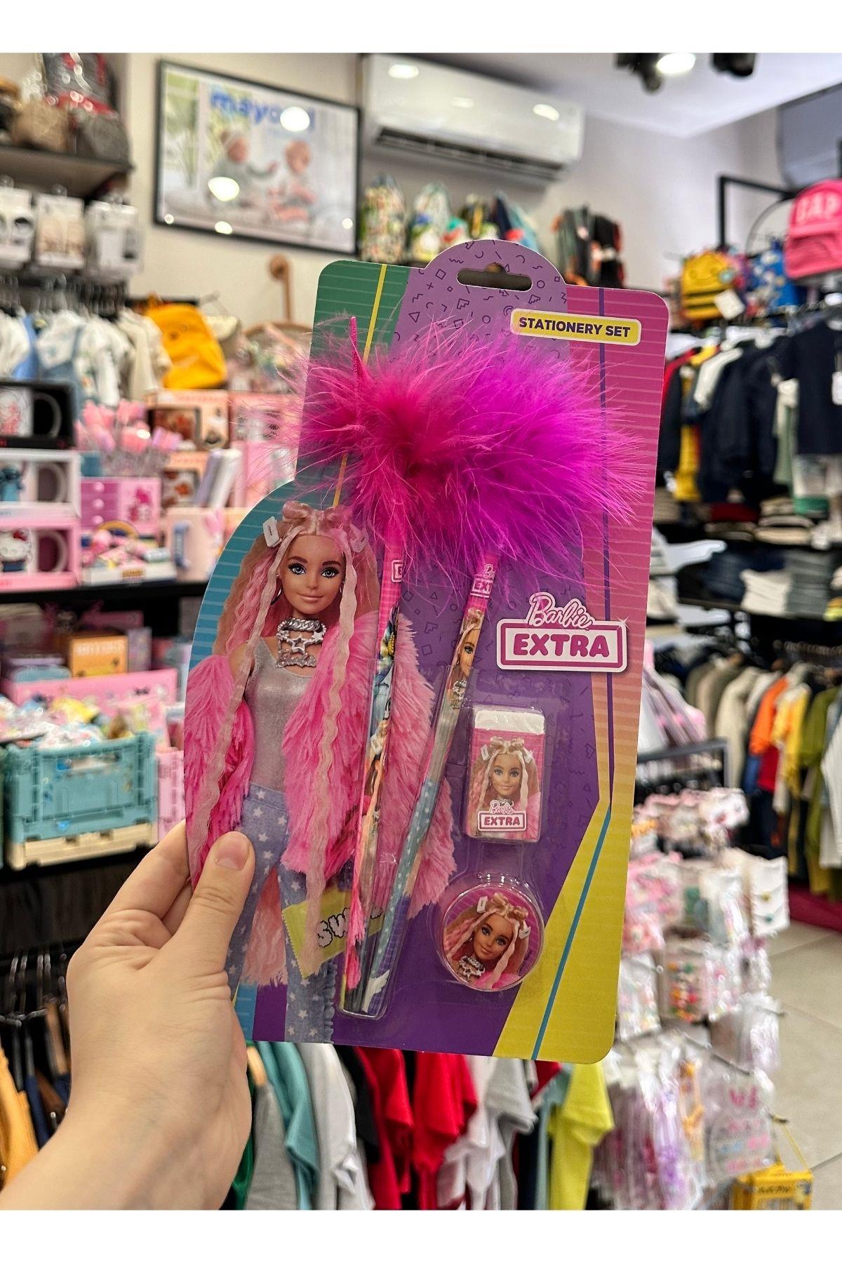 Barbie 4'lü Kırtasiye Seti - Yumurtlayan Kalem & Silgi & Kalemtraş & Not Defteri - Lisanslı