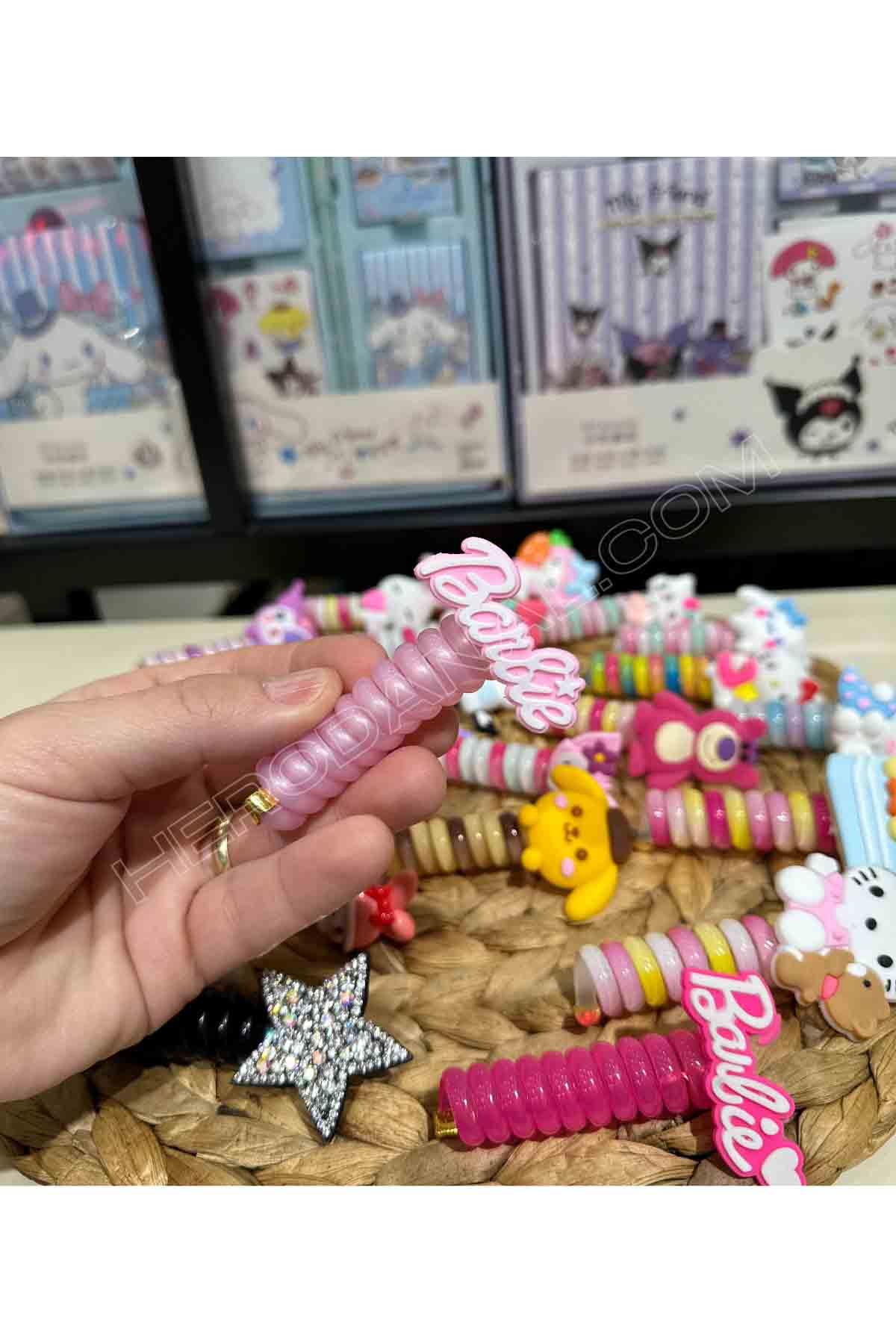 Barbie Yazılı Silikon Başlıklı Akordiyon & Burgu Toka - Açık Pembe