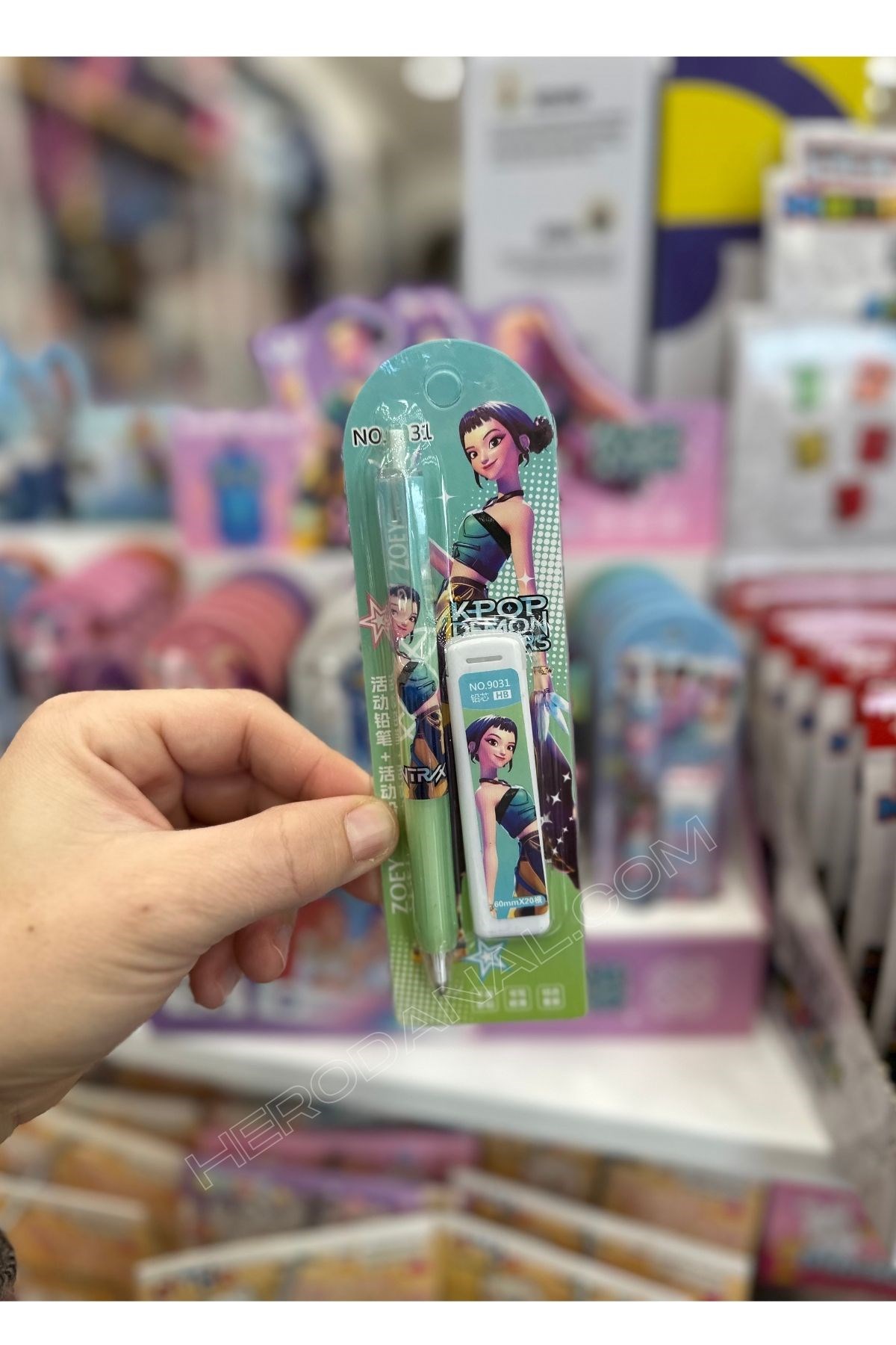 Karekterli Uclu Kalem ve Uc Set 0.6mm - Model 8