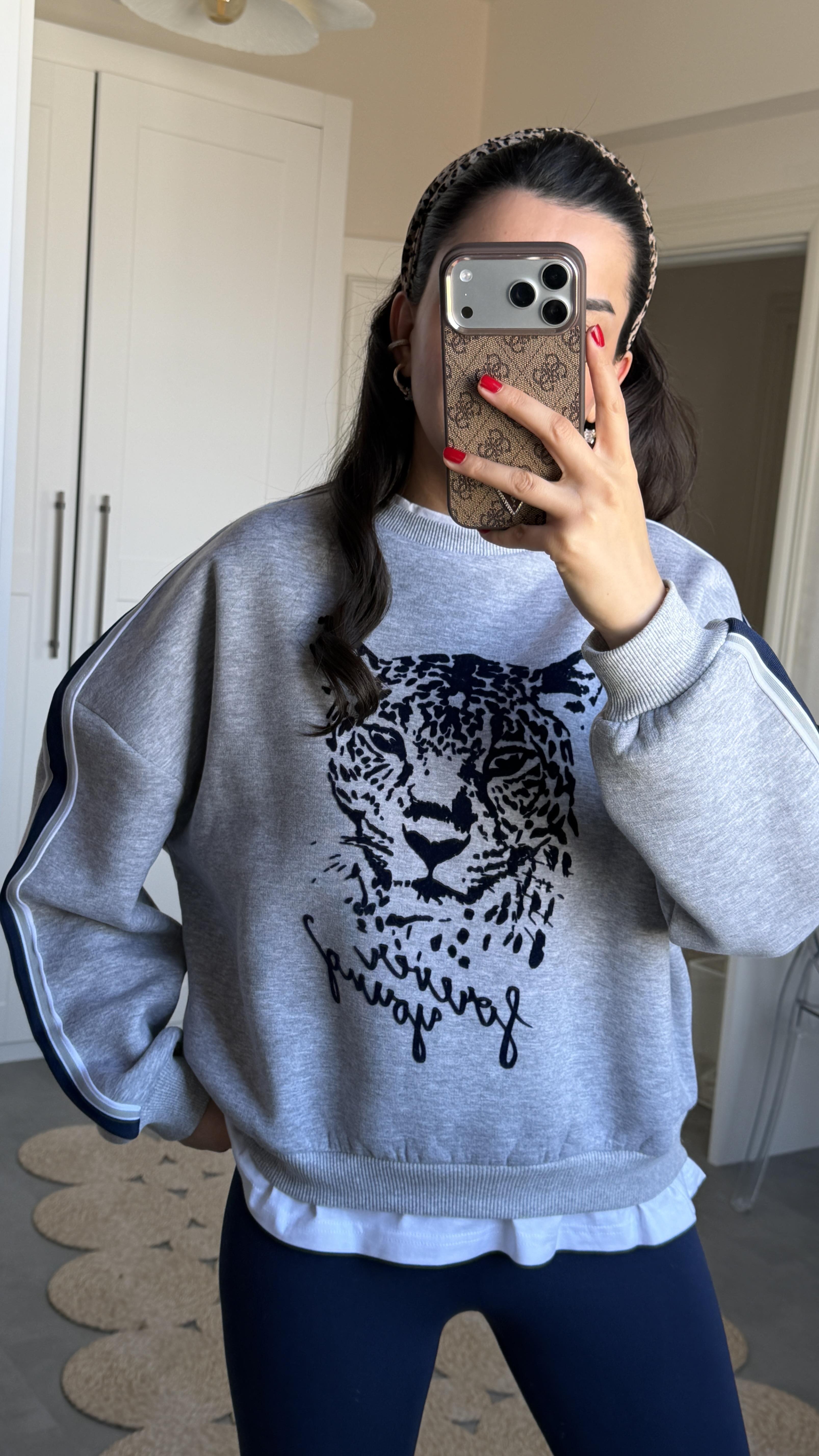 Aslan Figürlü Sweat