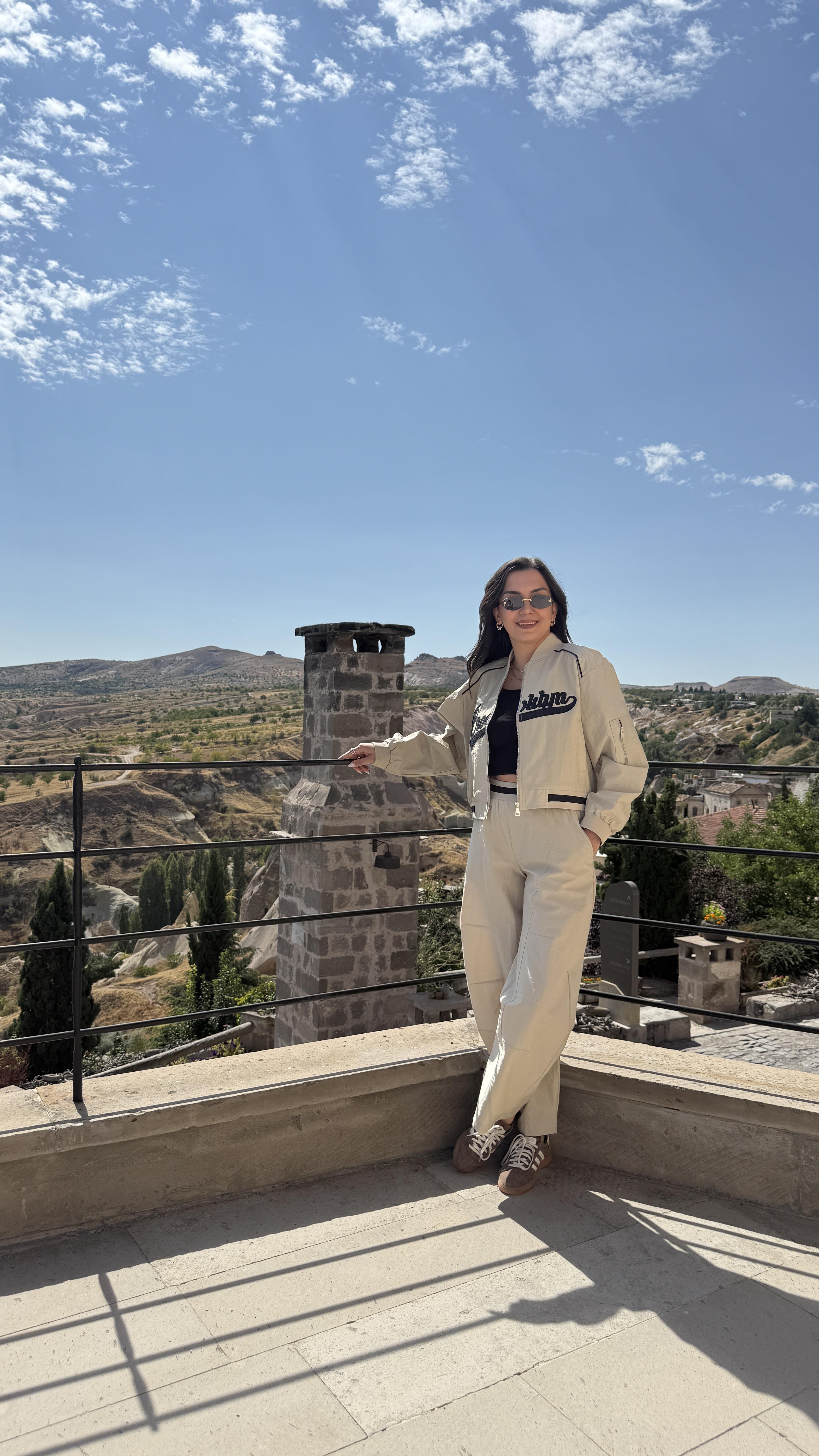 Bej Brooklyn Baskılı Paraşüt Takım 