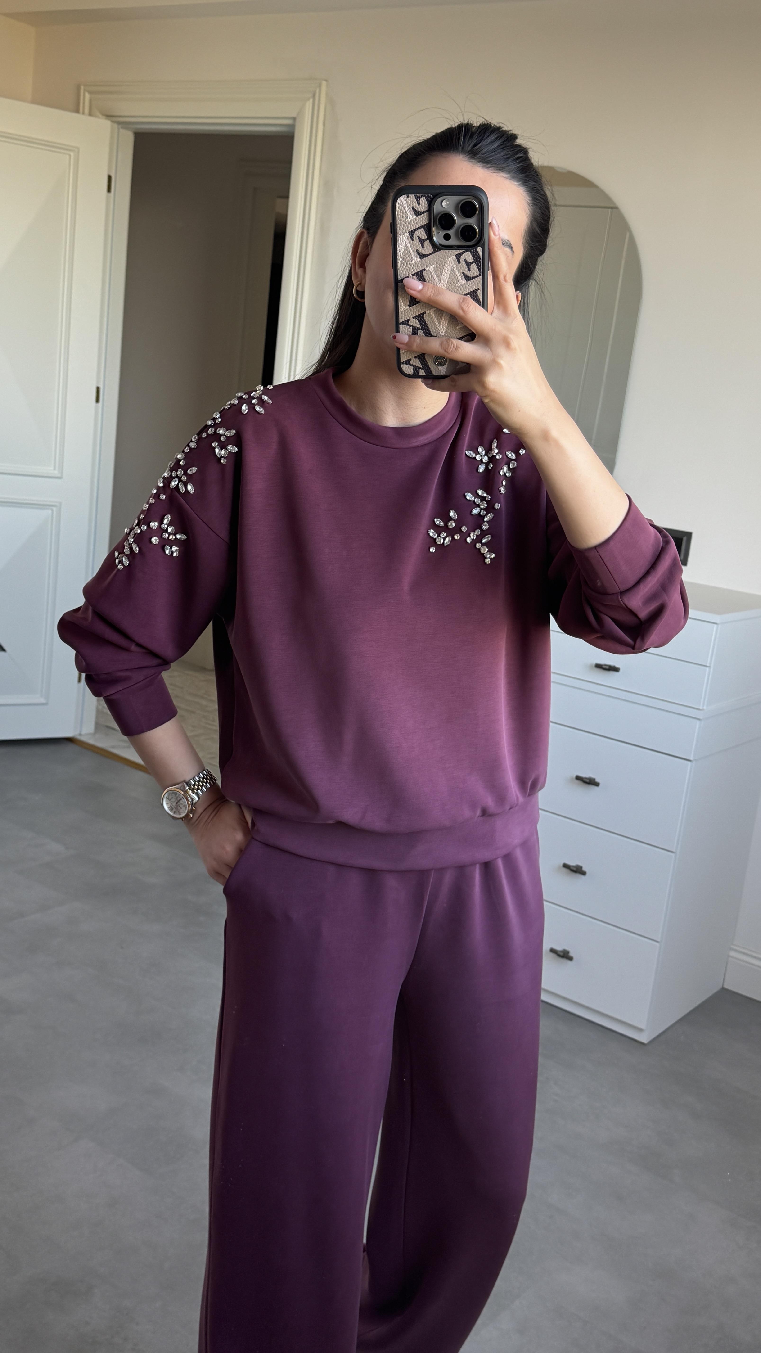 Omzu Taşlı Bordo Takım 