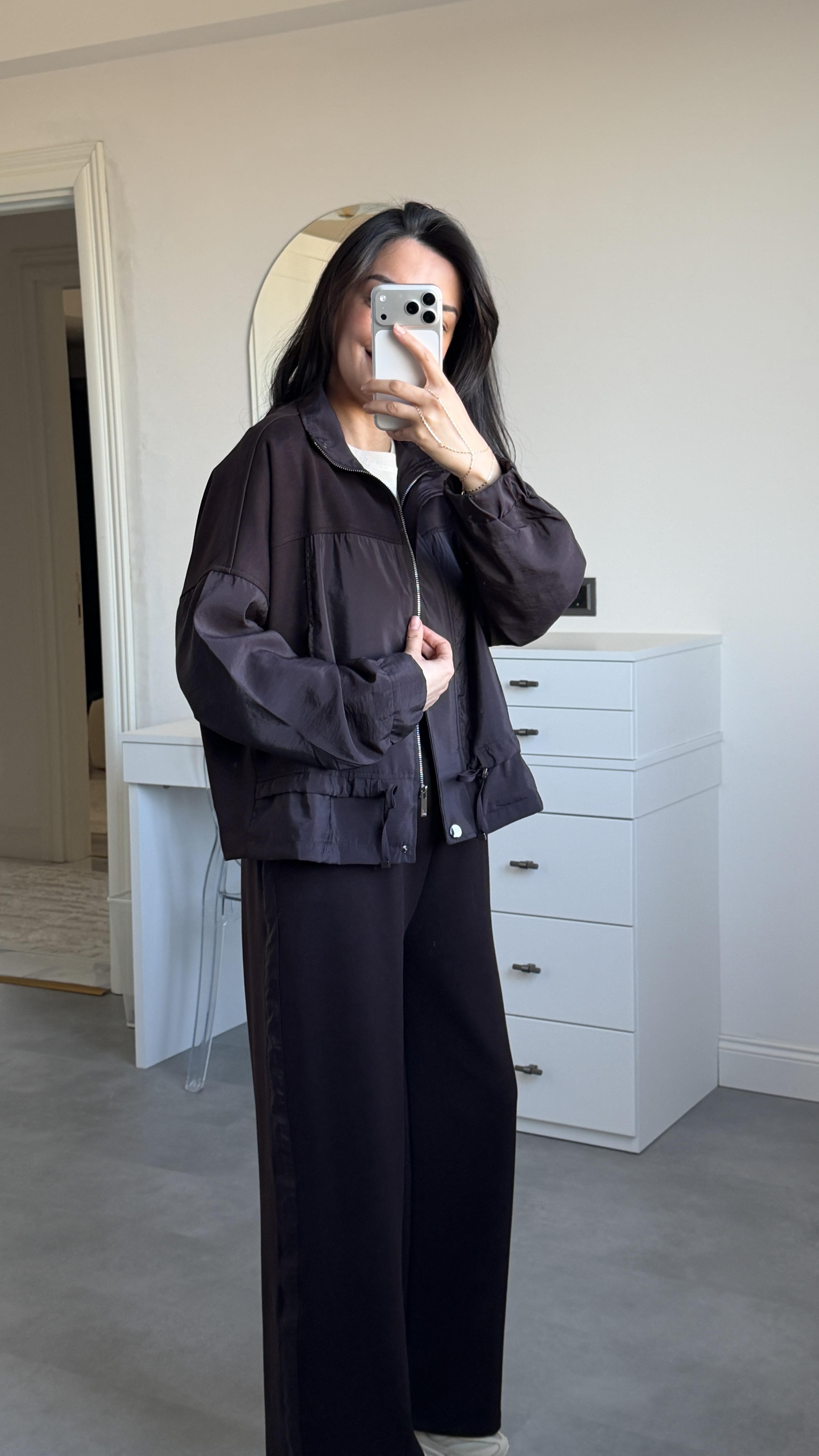 Paraşüt Garnili Takım - Kahve