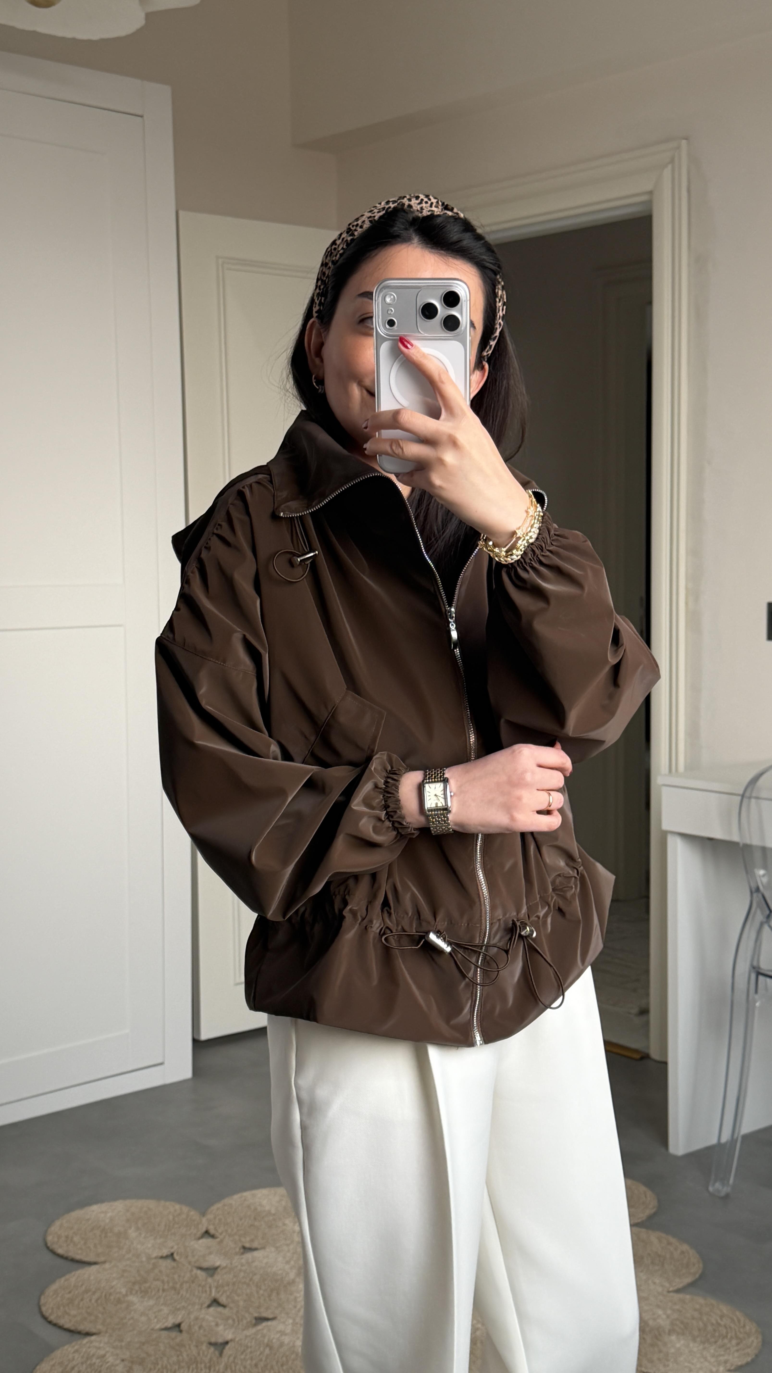 Parlak Yağmurluk Trenç - Kahve 