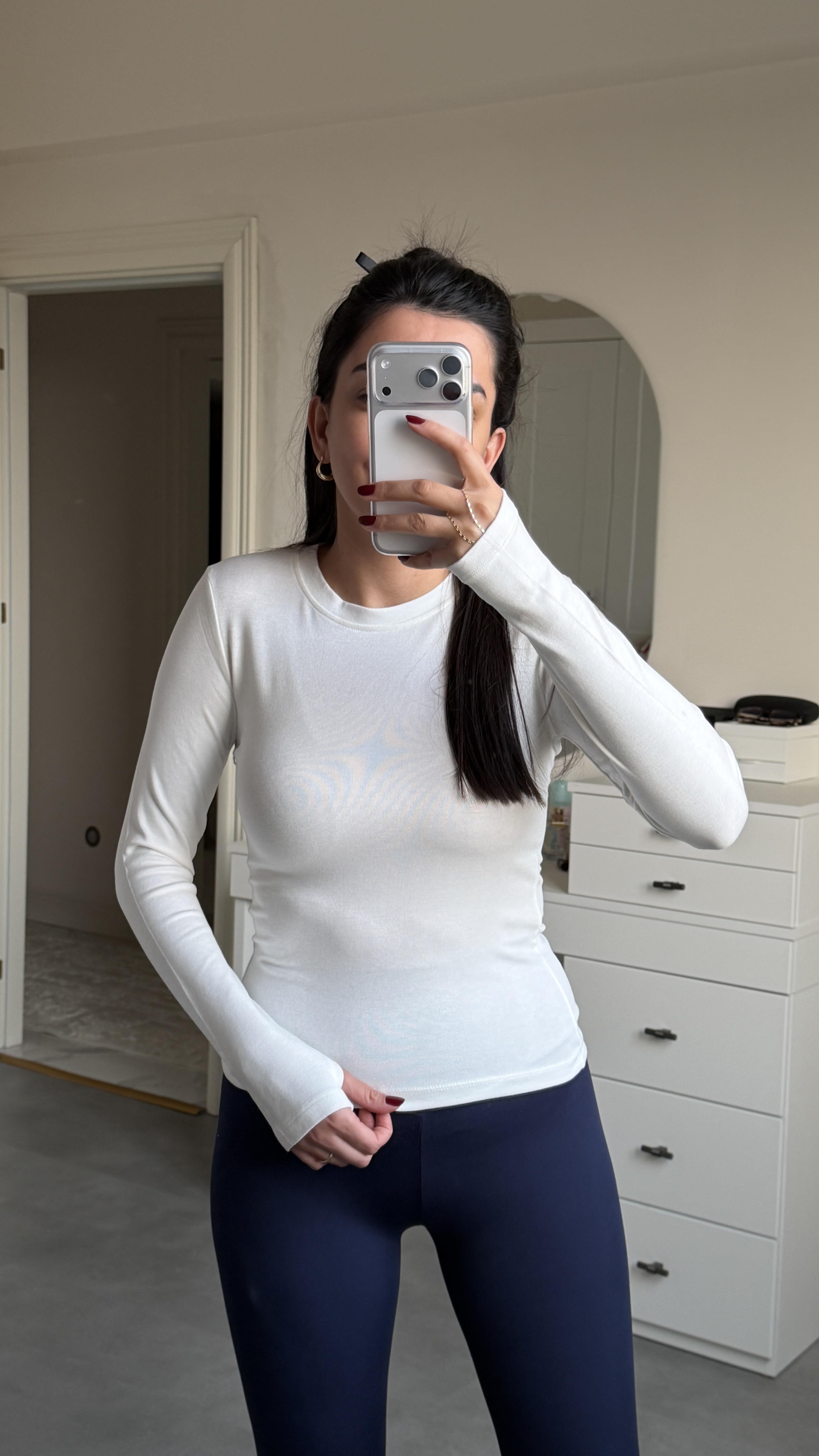 Parmak Geçirmeli Body - Beyaz