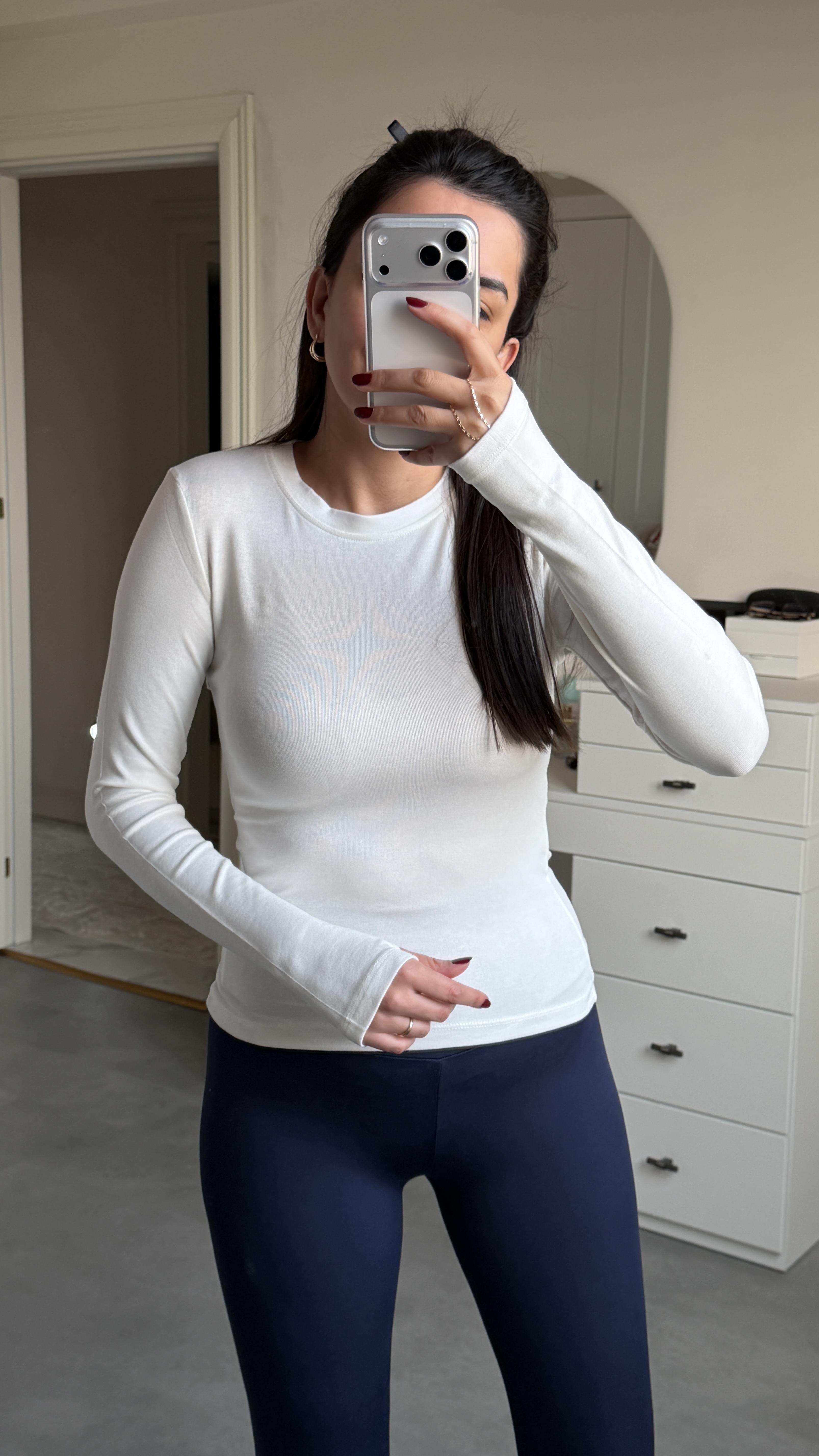 Parmak Geçirmeli Body - Beyaz