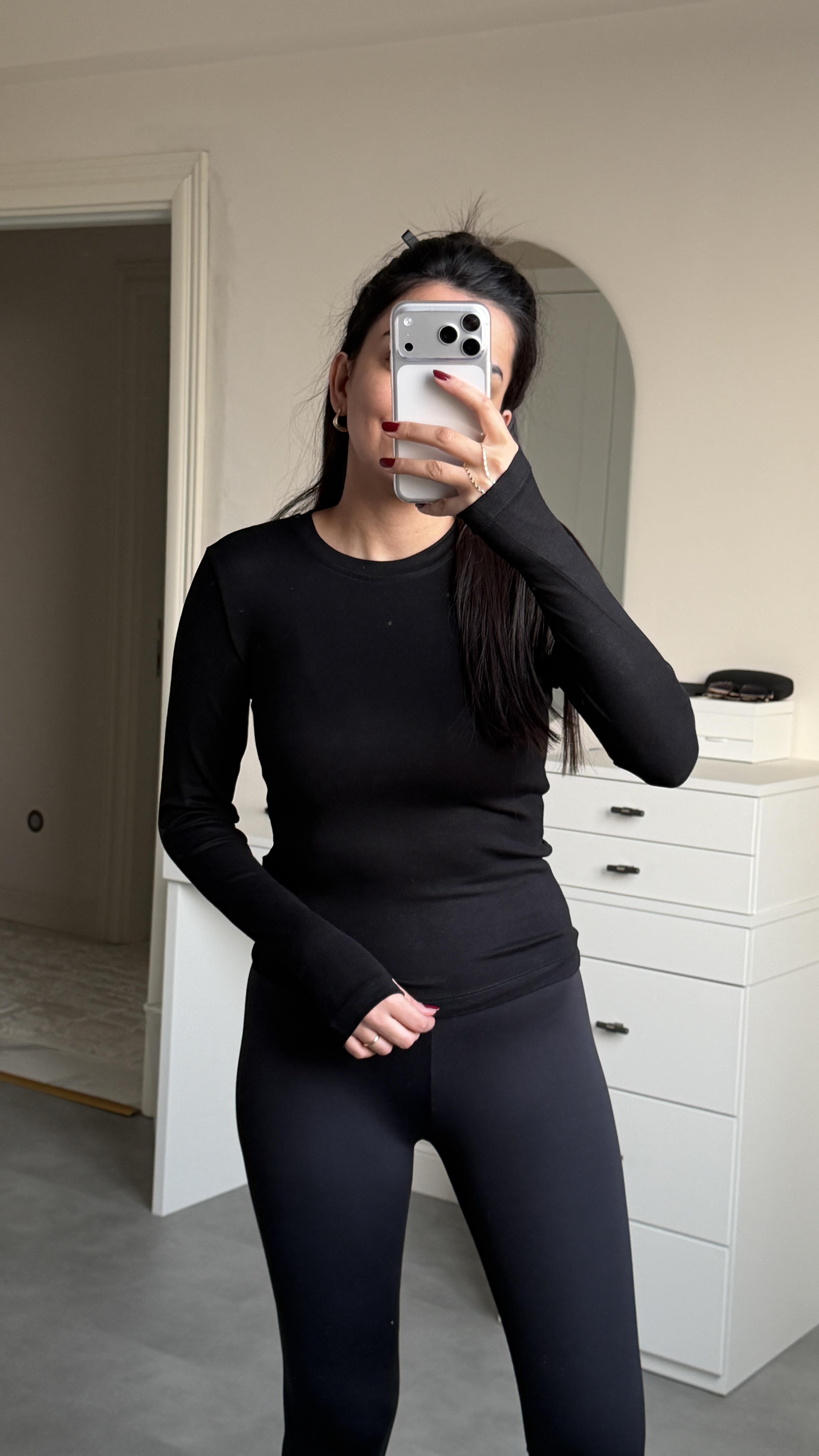 Parmak Geçirmeli Body - Siyah