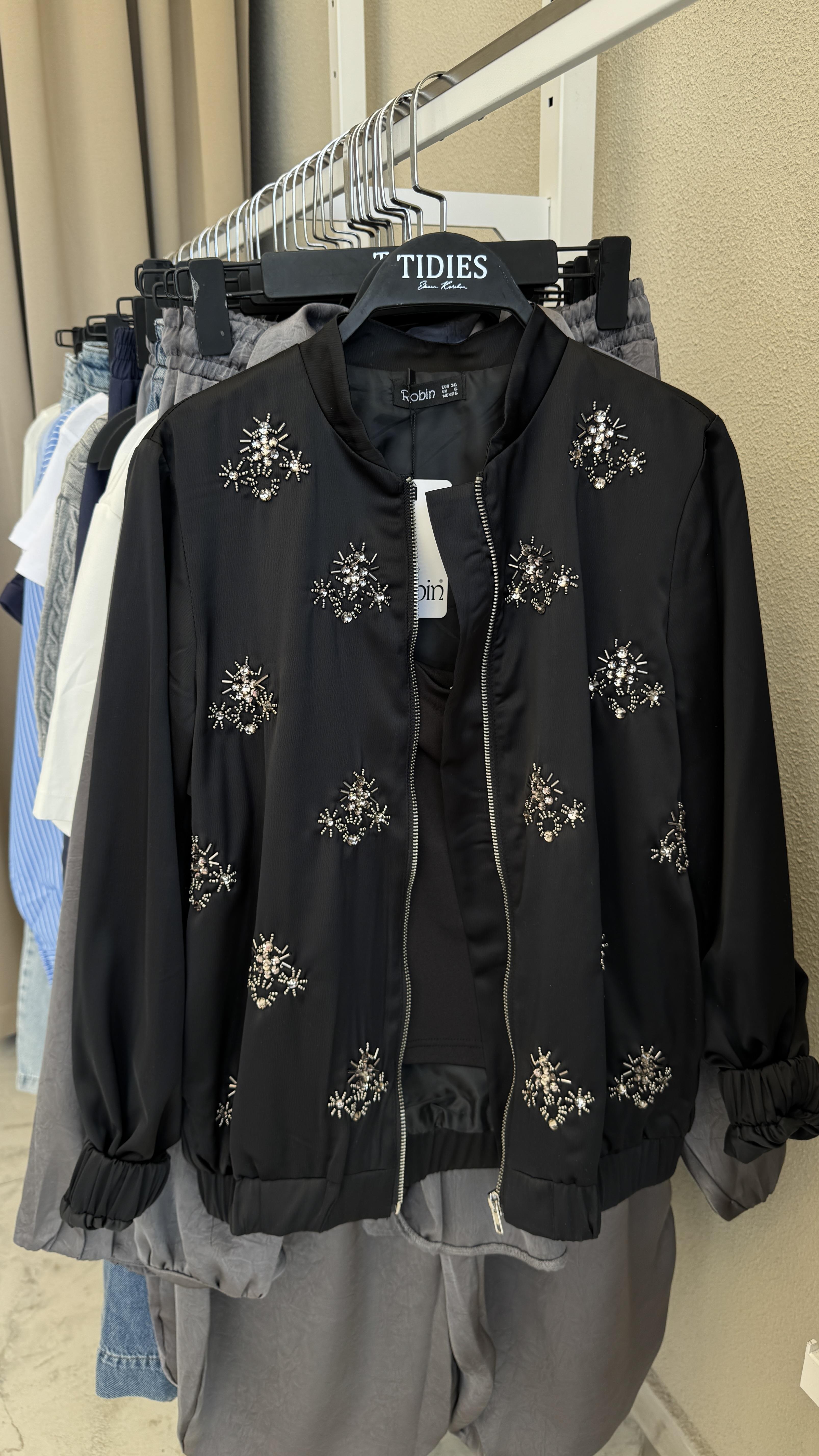 Saten Taşlı Bomber Ceket -Siyah 