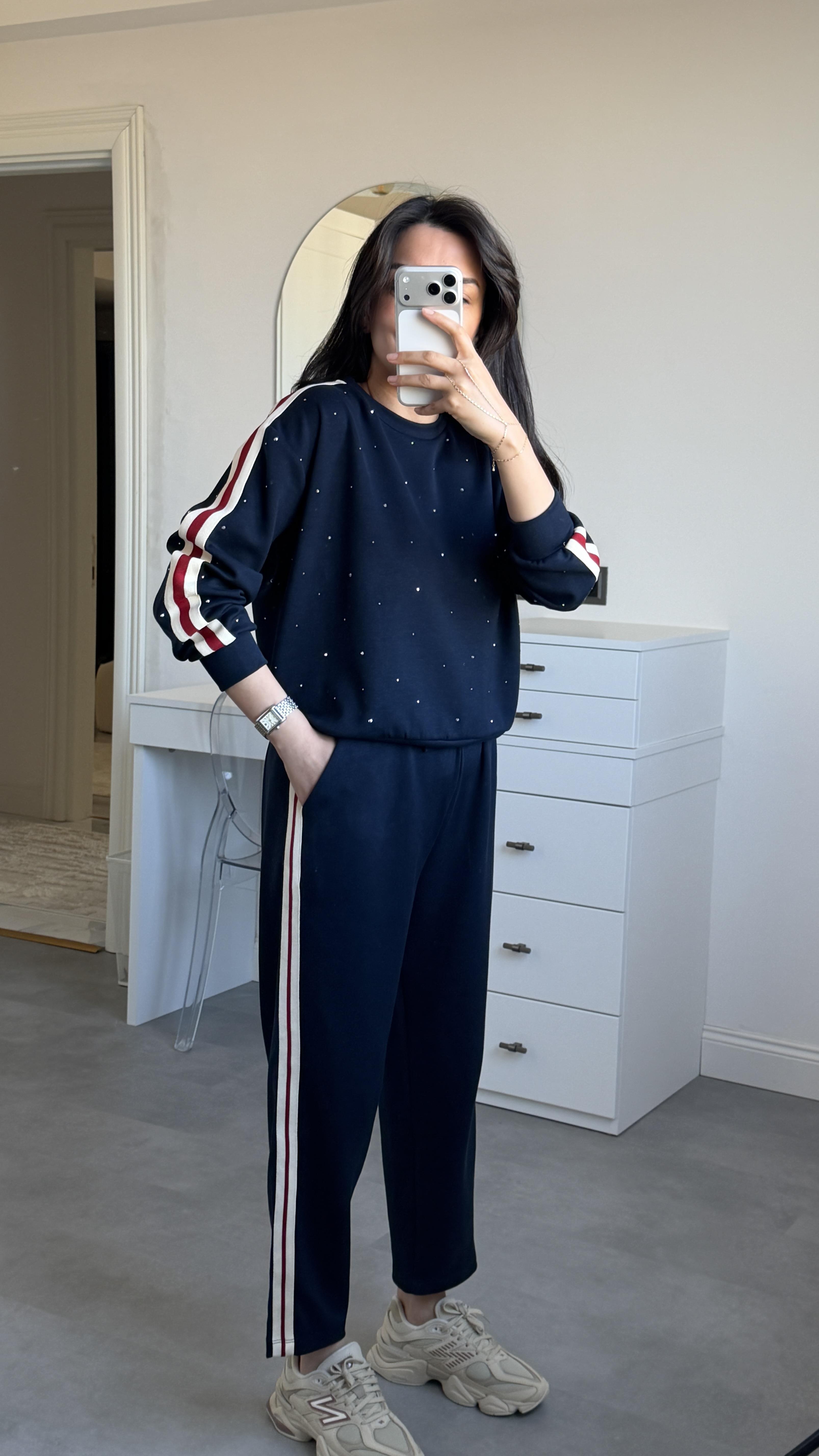 Taşlı Modal Takım - Laci