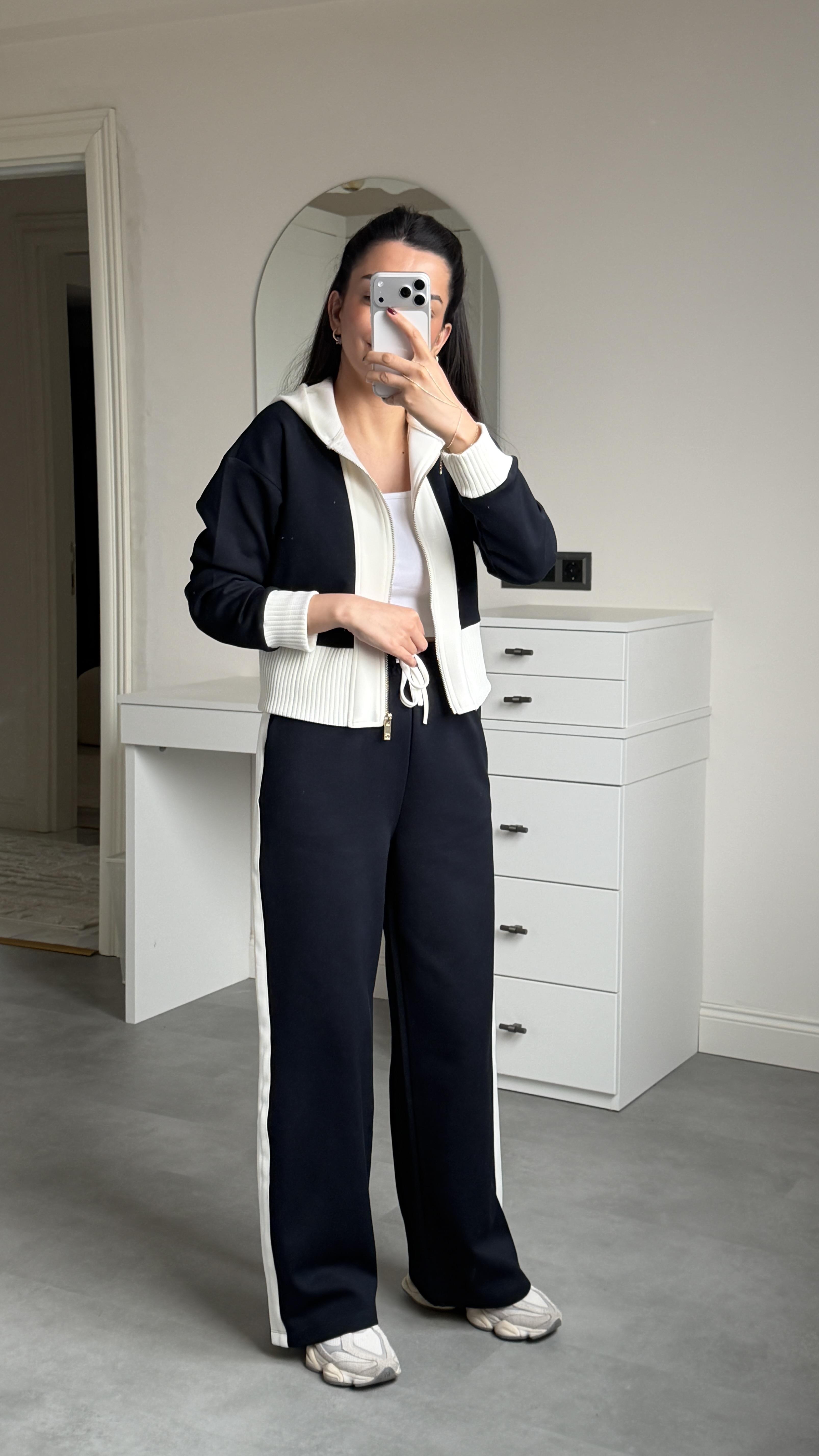 Triko Detaylı Takım - Laci