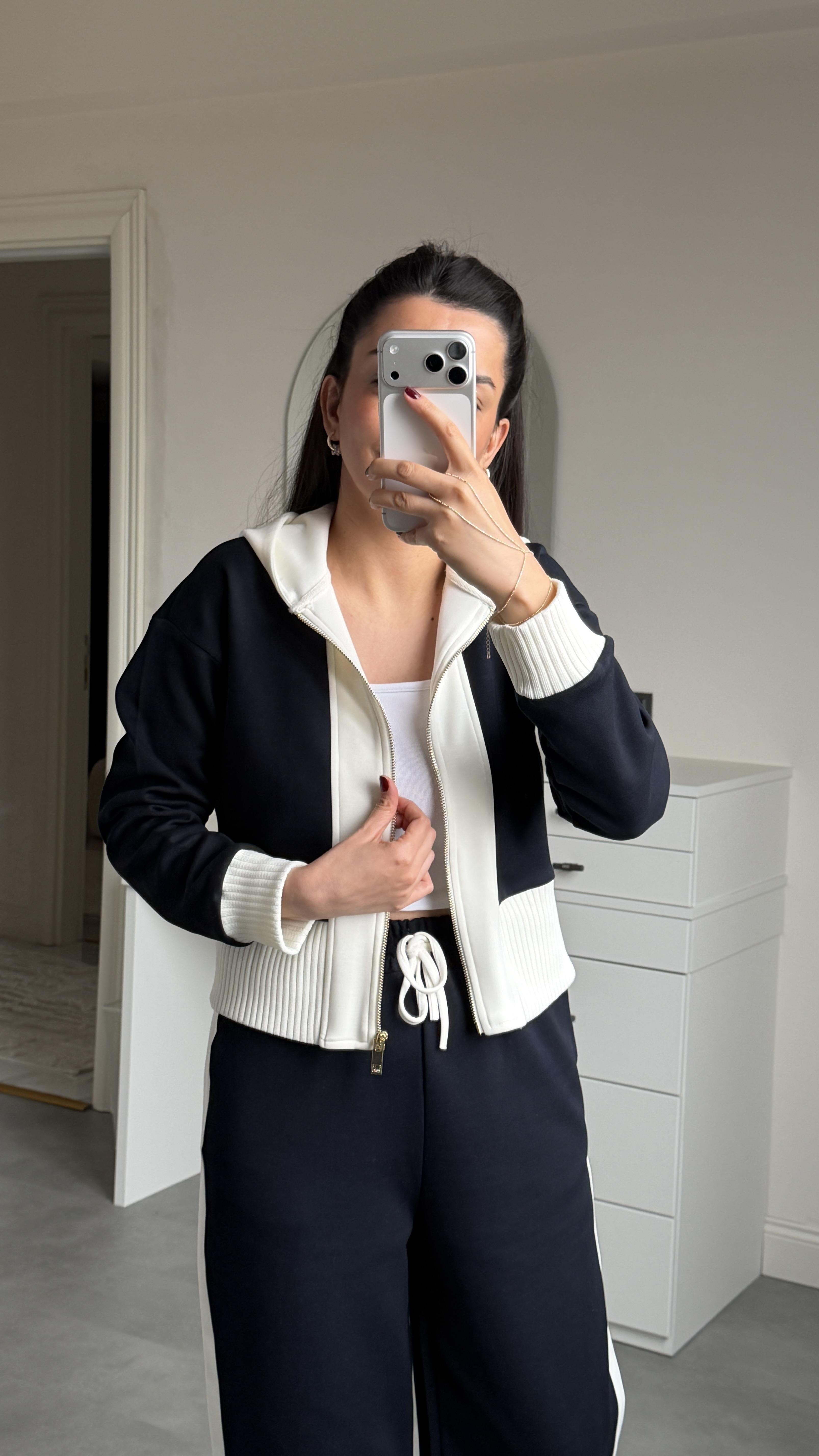 Triko Detaylı Takım - Laci