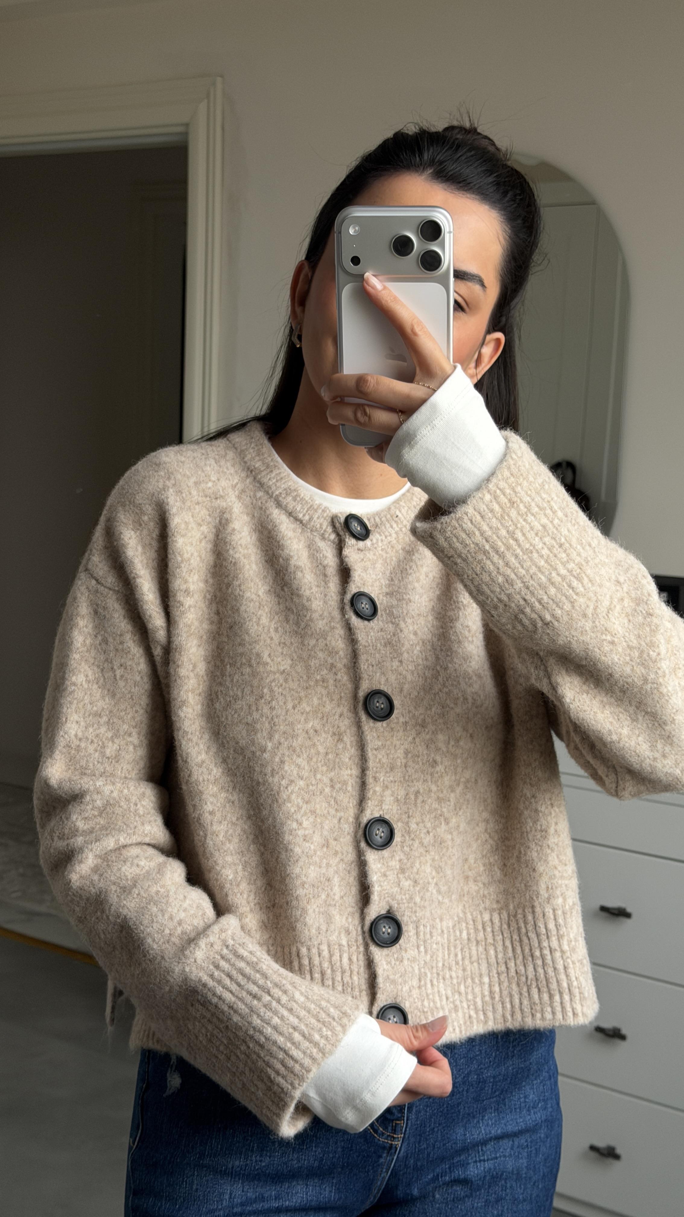 Yumoş Yırtmaçlı Hırka- Sütlü Kahve