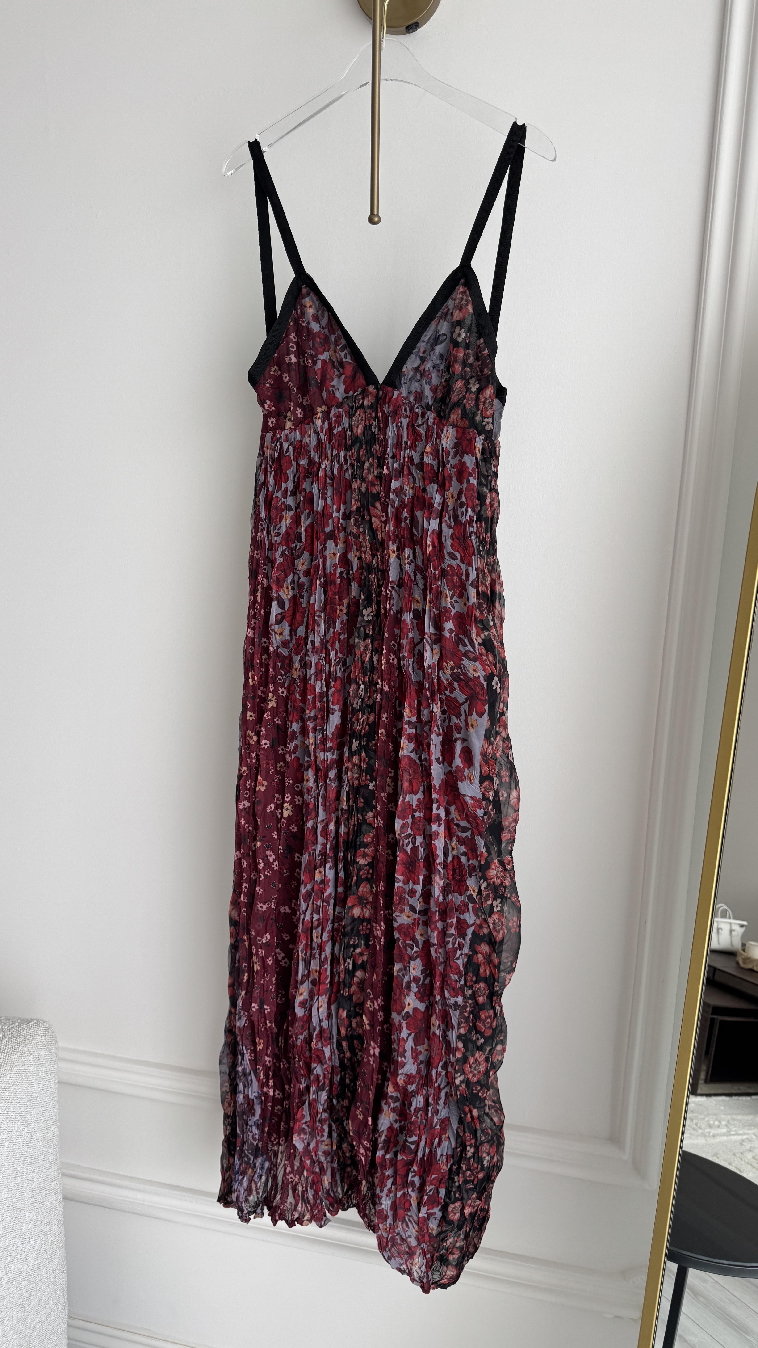 Zra Model Sırt Detaylı Elbise