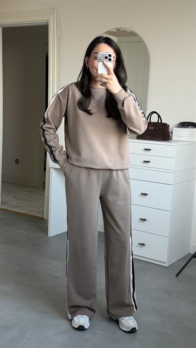 Çizgi Detaylı Premium Takım - Bej