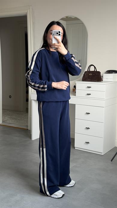 Çizgi Detaylı Premium Takım - Laci