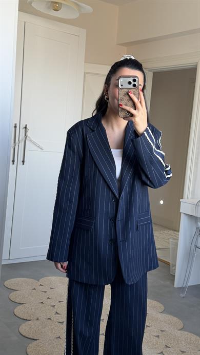 Dantel Detaylı Çizgili Takım - Lacivert