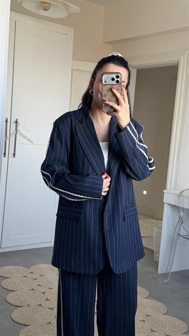 Dantel Detaylı Çizgili Takım - Lacivert