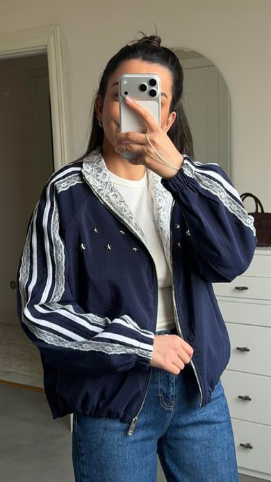 Dantel Ve Yıldız Detaylı Bomber Ceket 