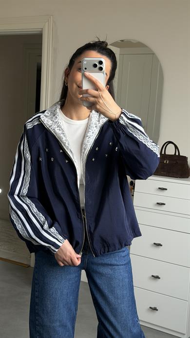 Dantel Ve Yıldız Detaylı Bomber Ceket 