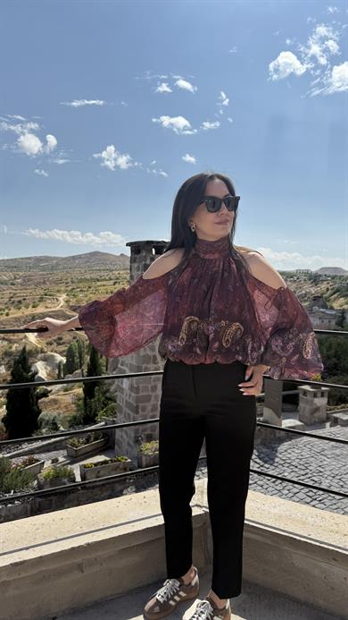 Desenli Şifon Omuz Detaylı Bluz - Mürdüm