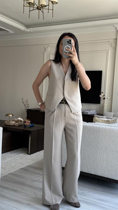 Dilvin Yelekli Takım