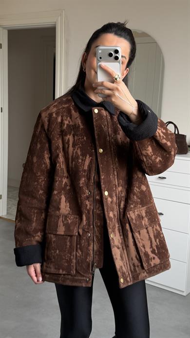 Kadife Yakalı Dokulu Mont 