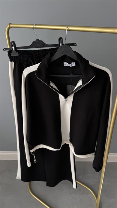 Modal Siyah Beyaz Şeritli Takım