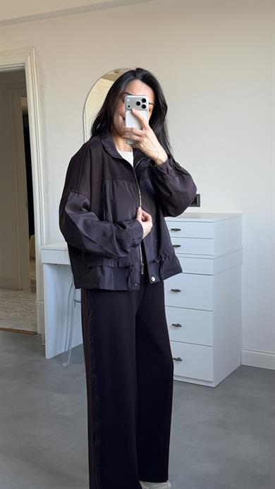 Paraşüt Garnili Takım - Kahve