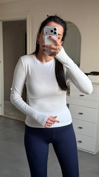 Parmak Geçirmeli Body - Beyaz