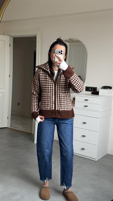 Yumoş Kareli Hırka - Kahve 