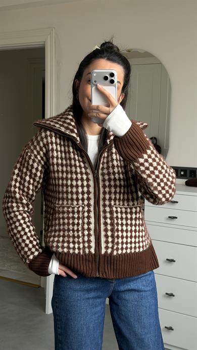 Yumoş Kareli Hırka - Kahve 