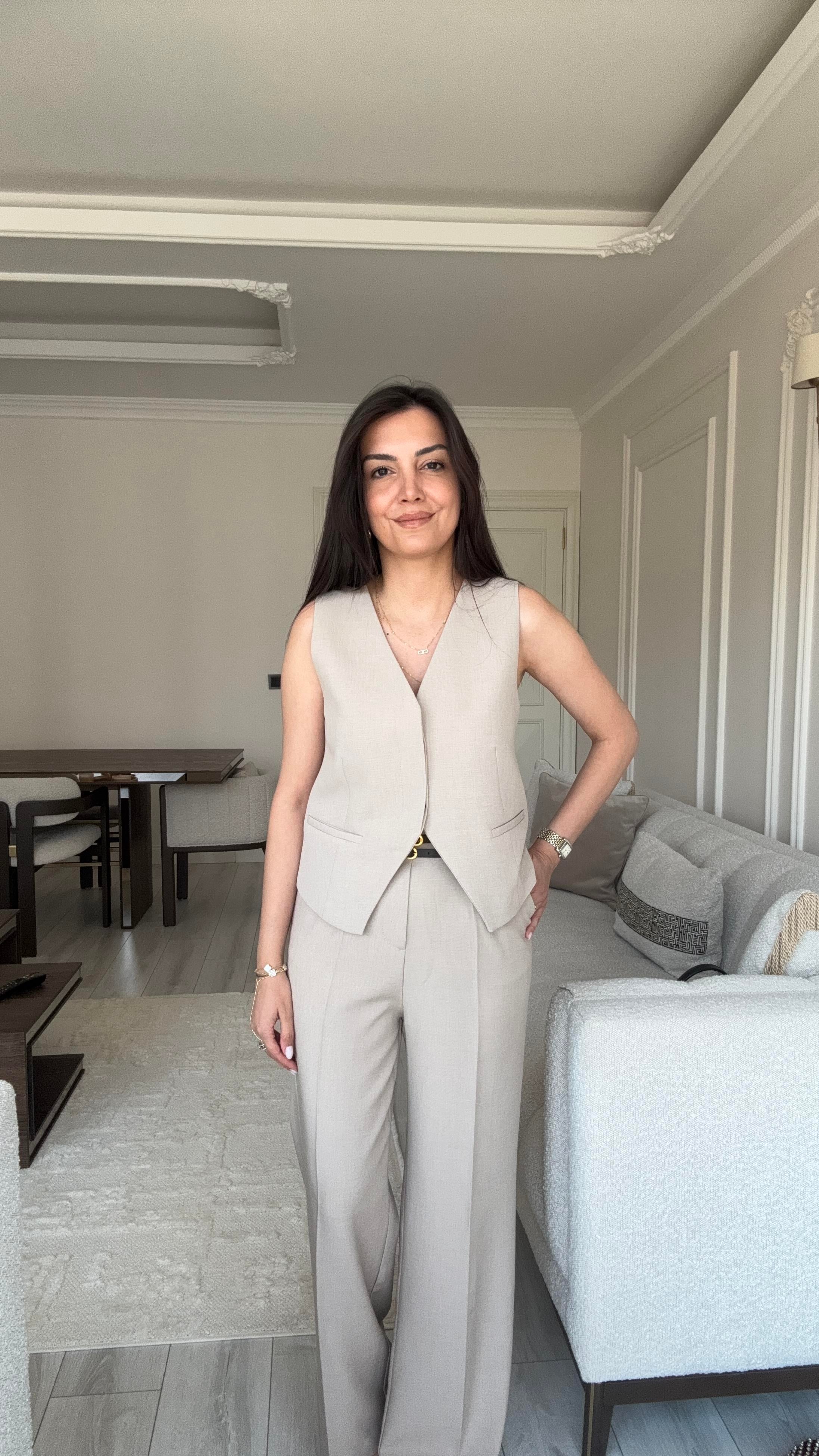 Dilvin Yelekli Takım