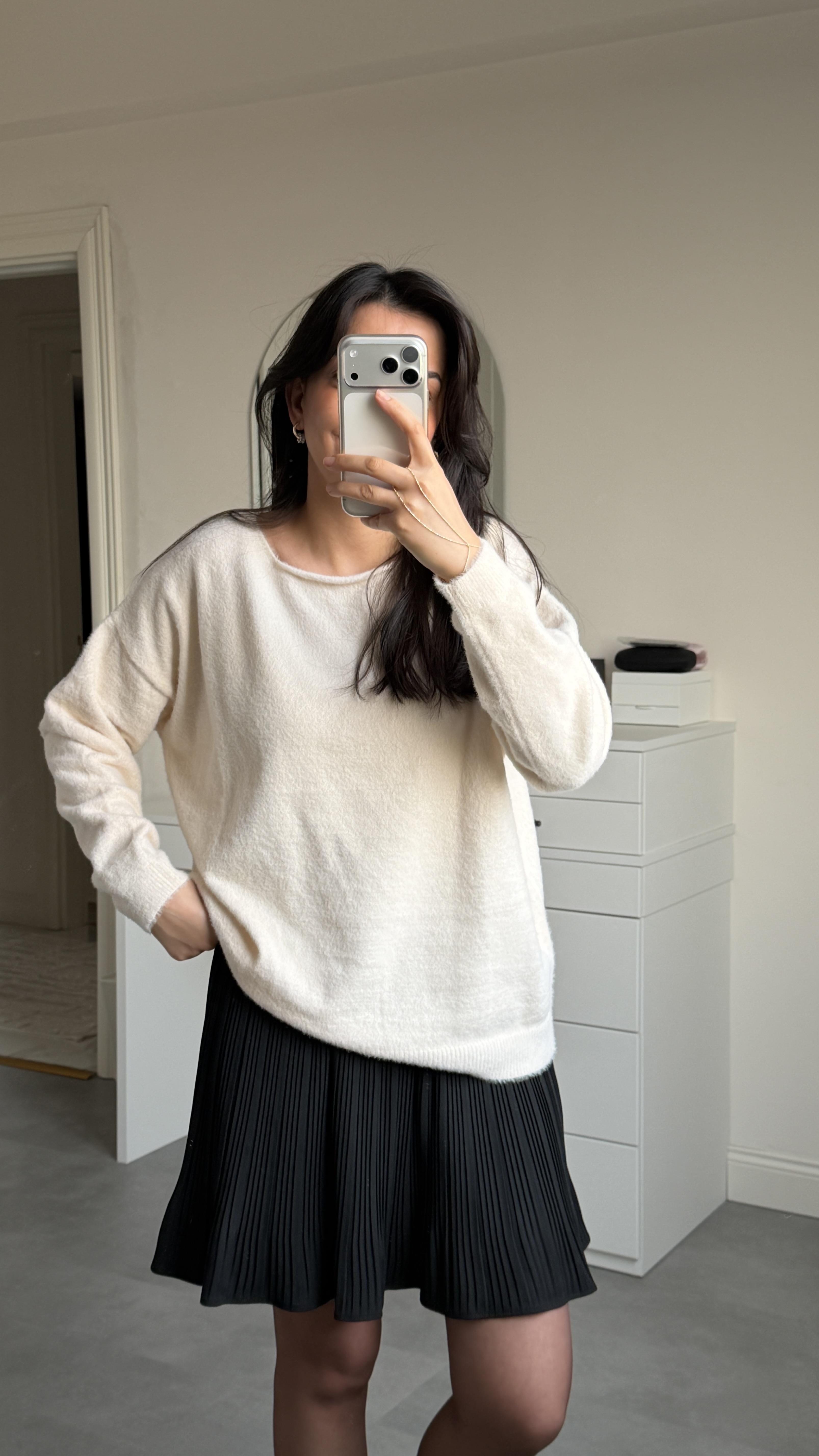 Kayık Yaka Yumoş Kazak - Ebru