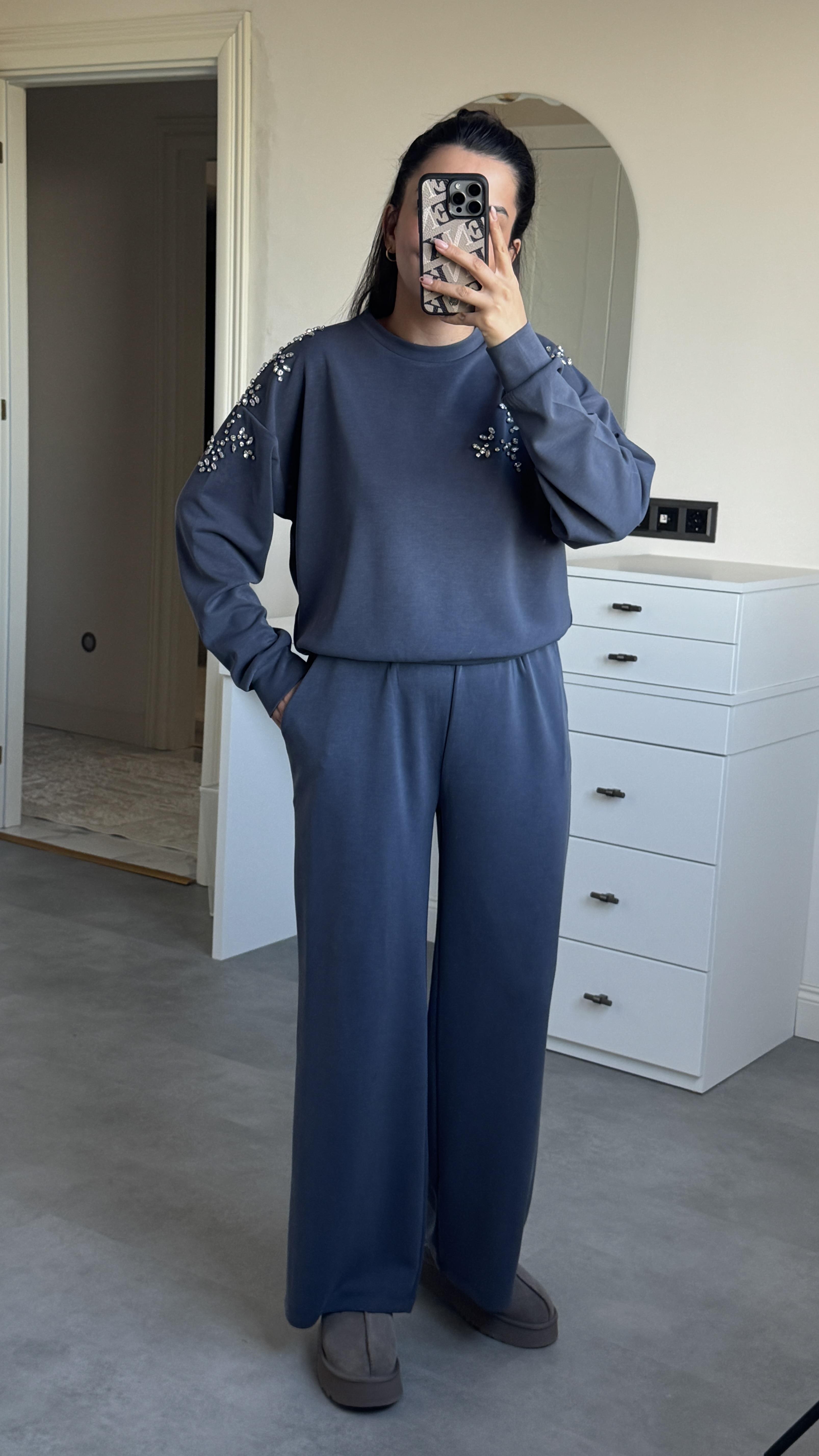 Omzu Taşlı İndigo Takım