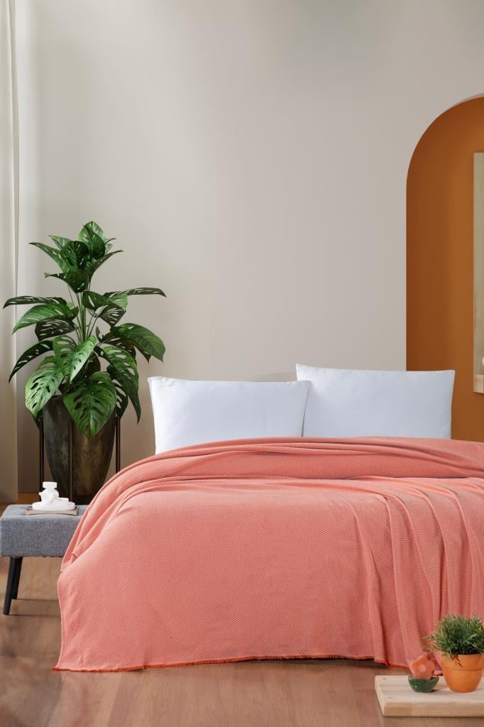 Macar Çift Kişilik Pike Pamuklu Yatak Örtüsü 220x230