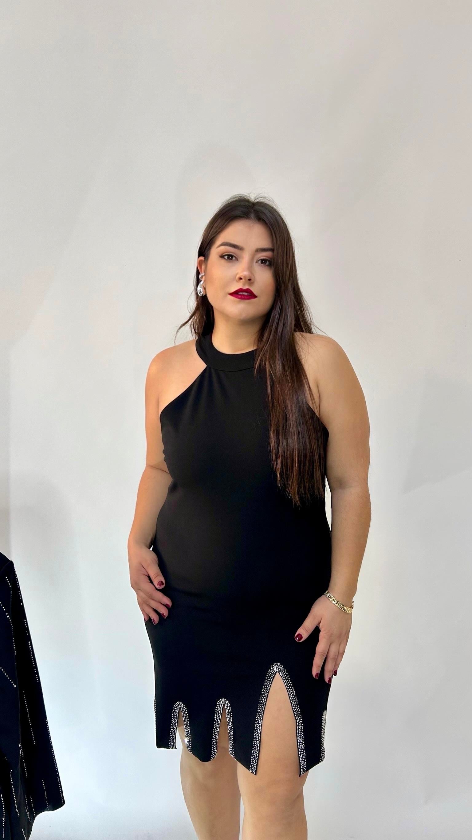 Halter Yaka Etek Ucu Detaylı Elbise