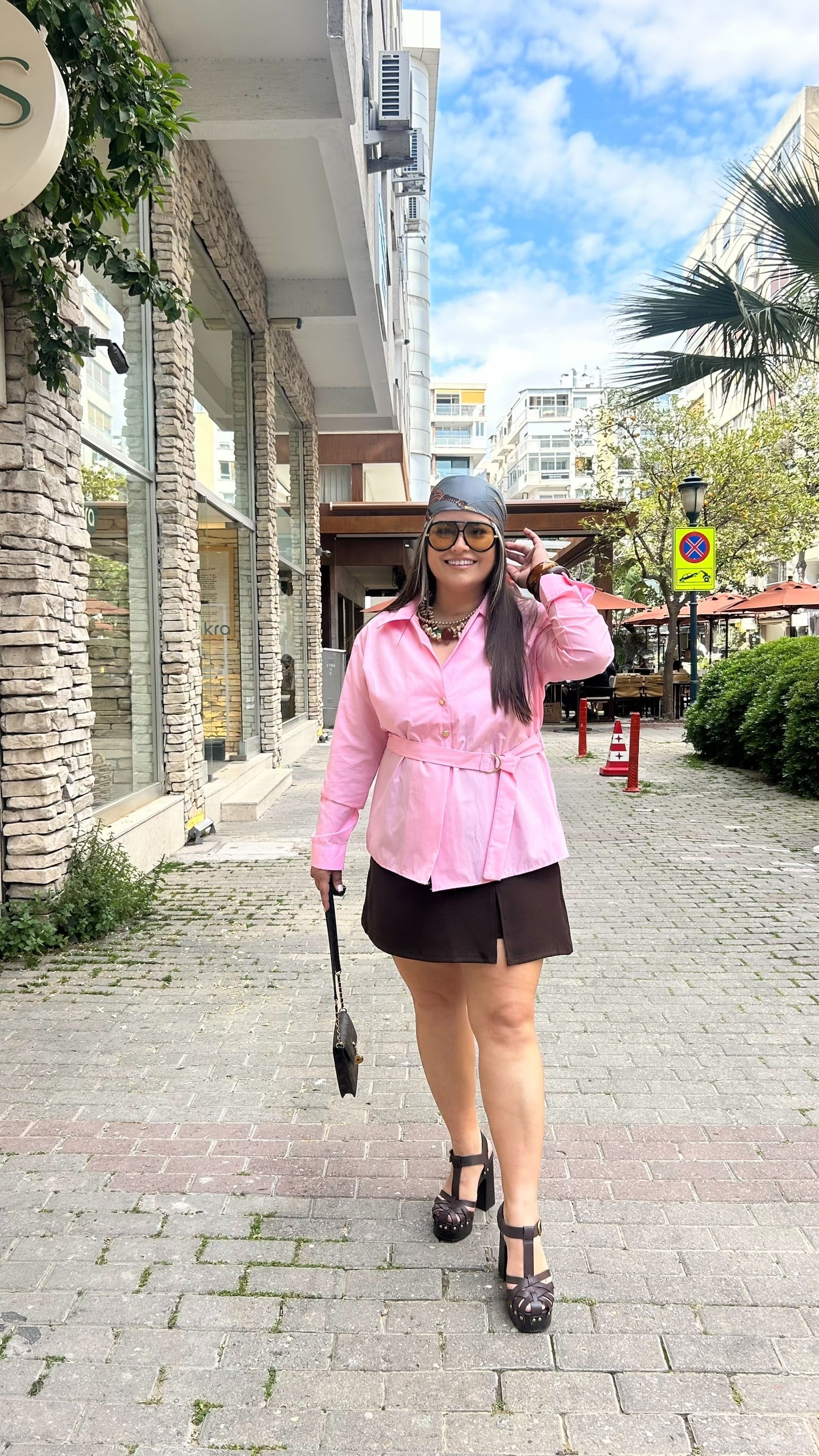 Kahve Yırtmaçlı Etek