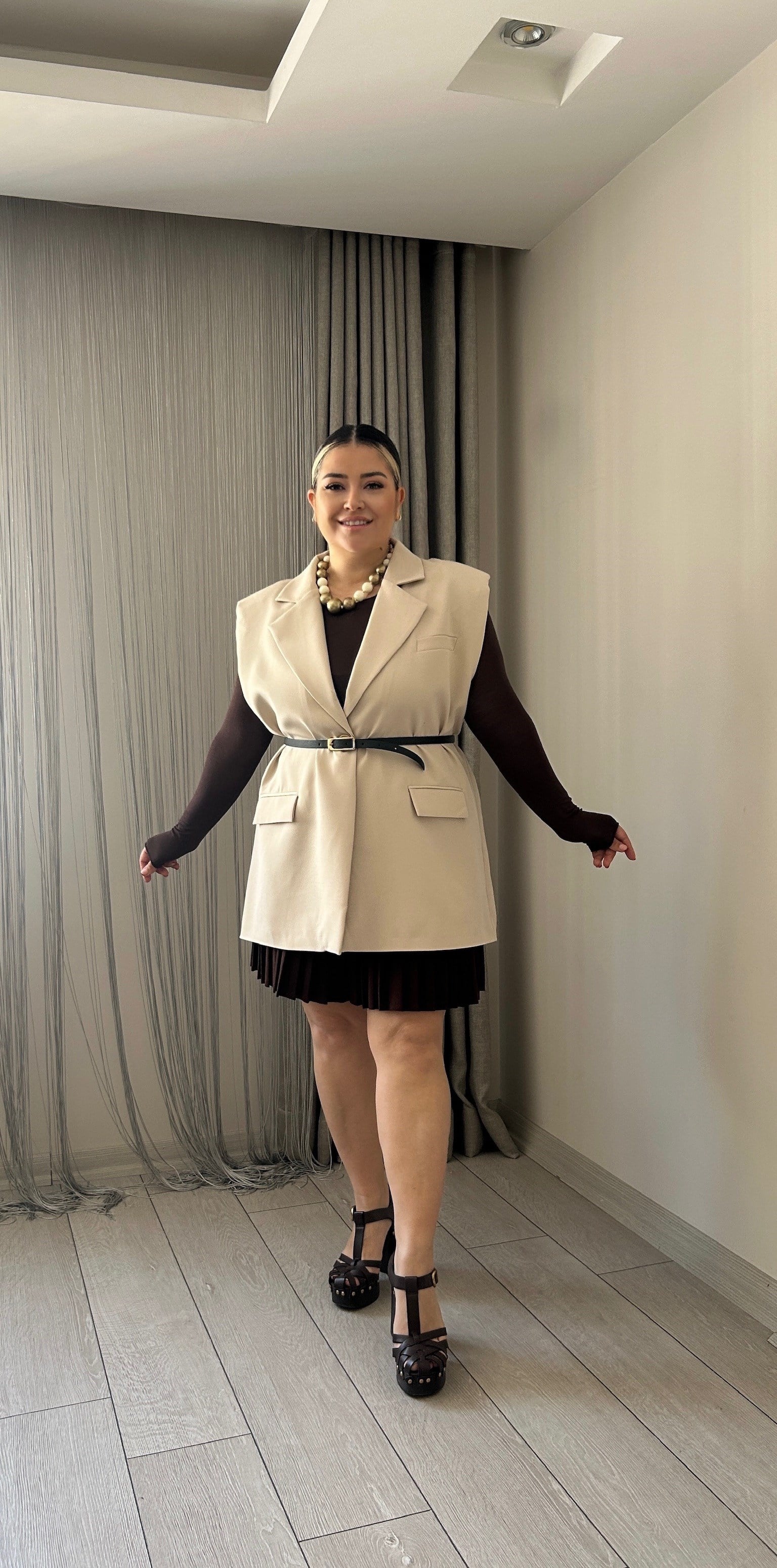 Krem Vatkalı Blazer Yelek