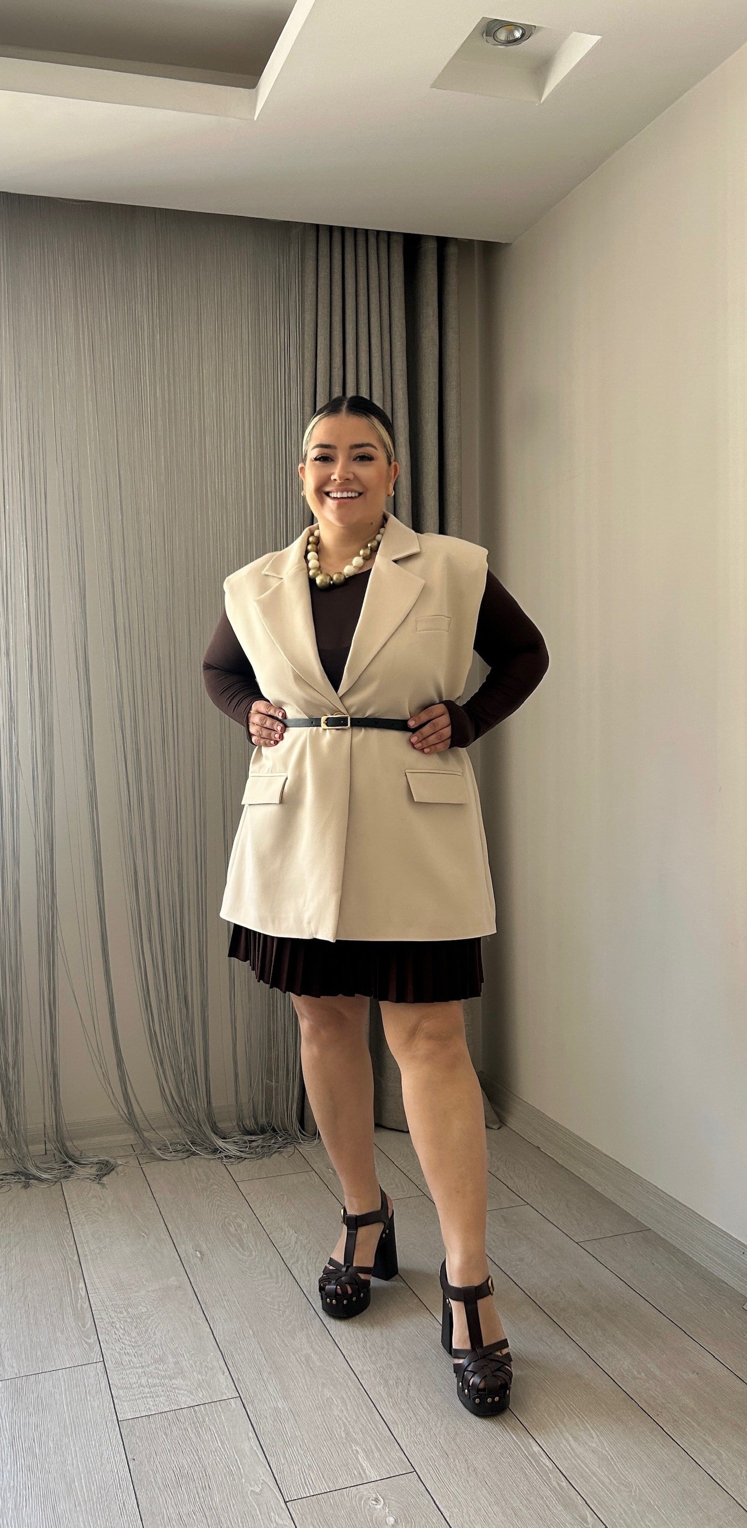 Krem Vatkalı Blazer Yelek